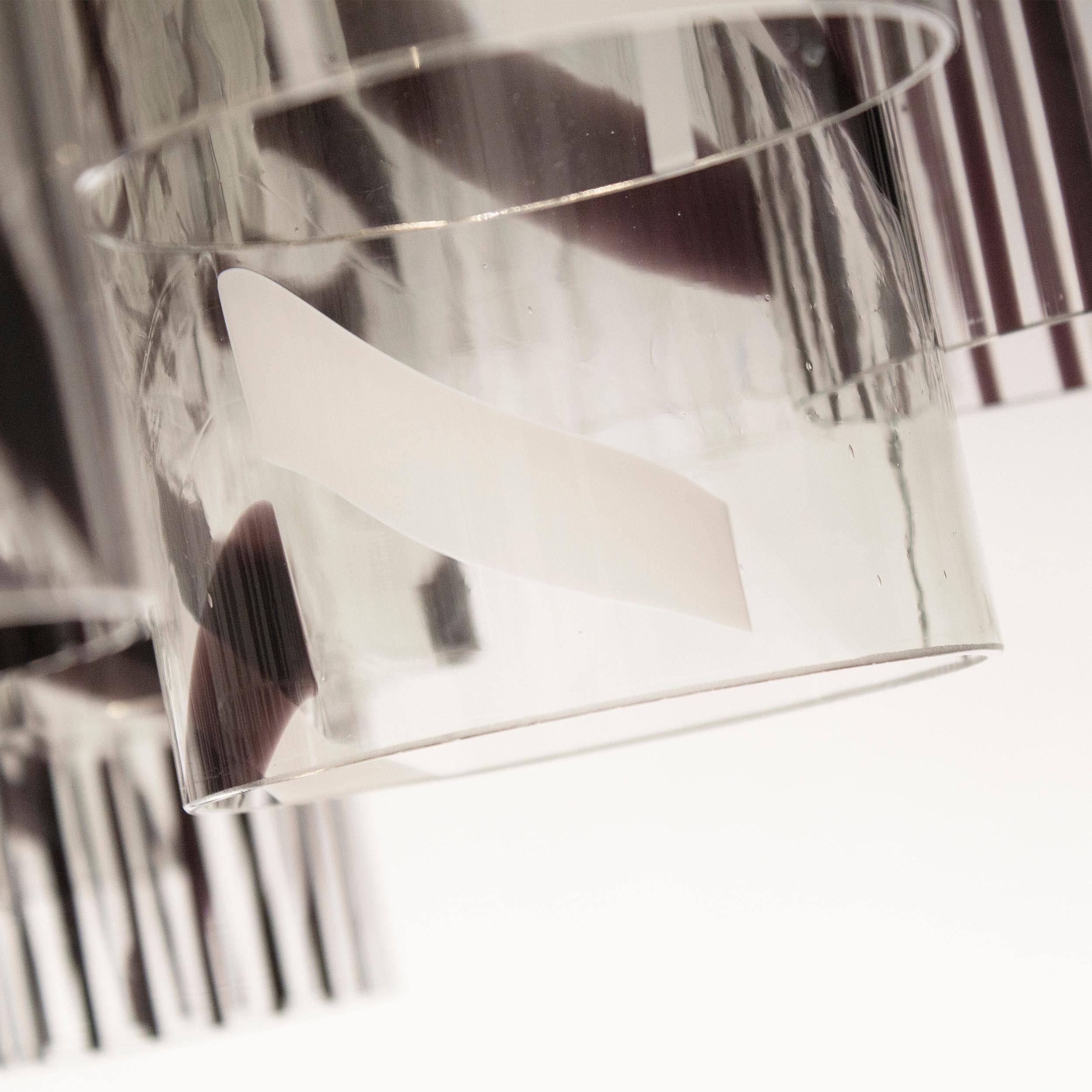Vetro soffiato Lampada da soffitto del 21° secolo 38 luci Nero, Bianco, Vetro di Murano trasparente, Multiforme in vendita