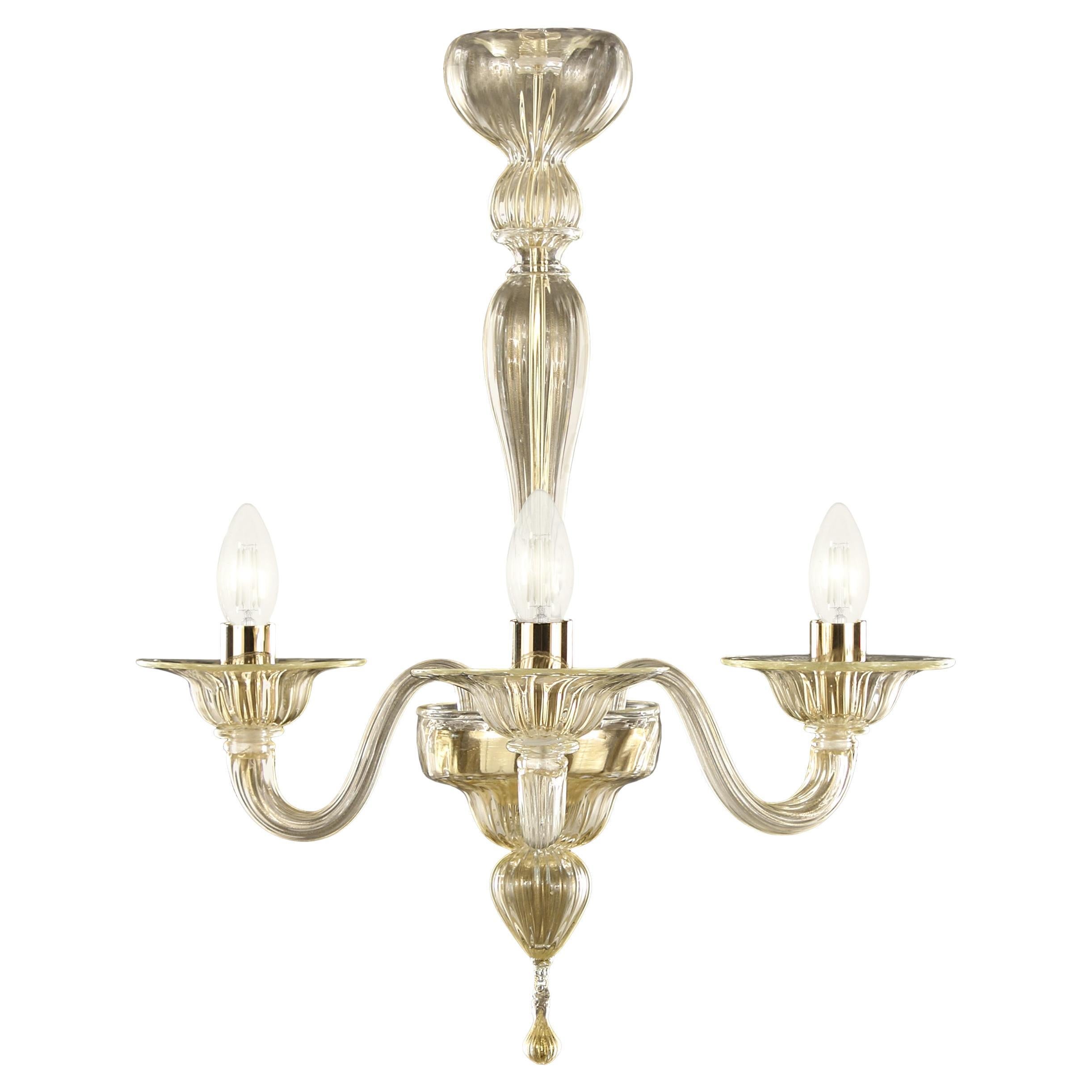 Lustre du 21e siècle à 3 bras en verre de Murano doré par Multiforme, en stock