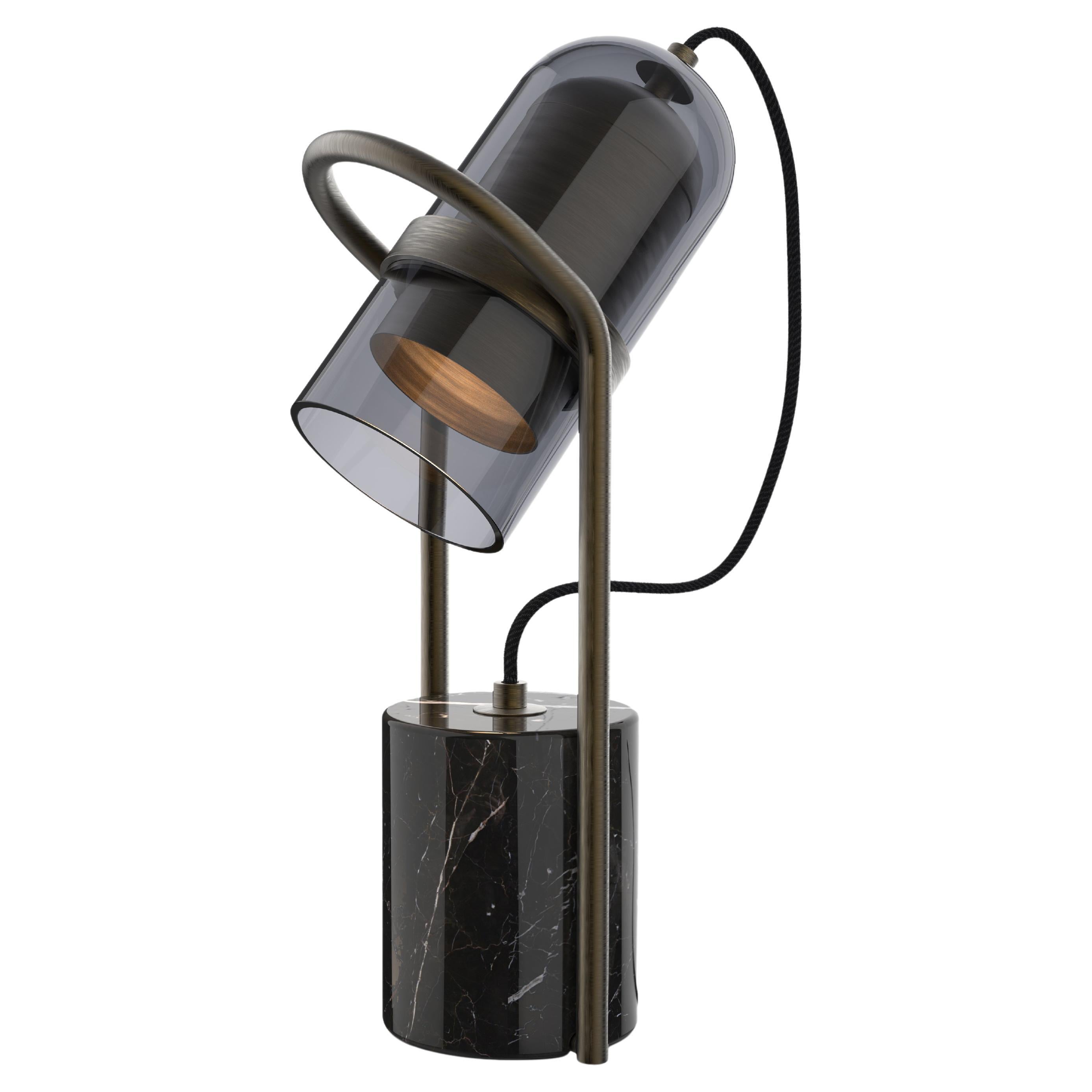 Cleveland Tischlampe aus Marmor und Messing, 21. Jahrhundert im Angebot
