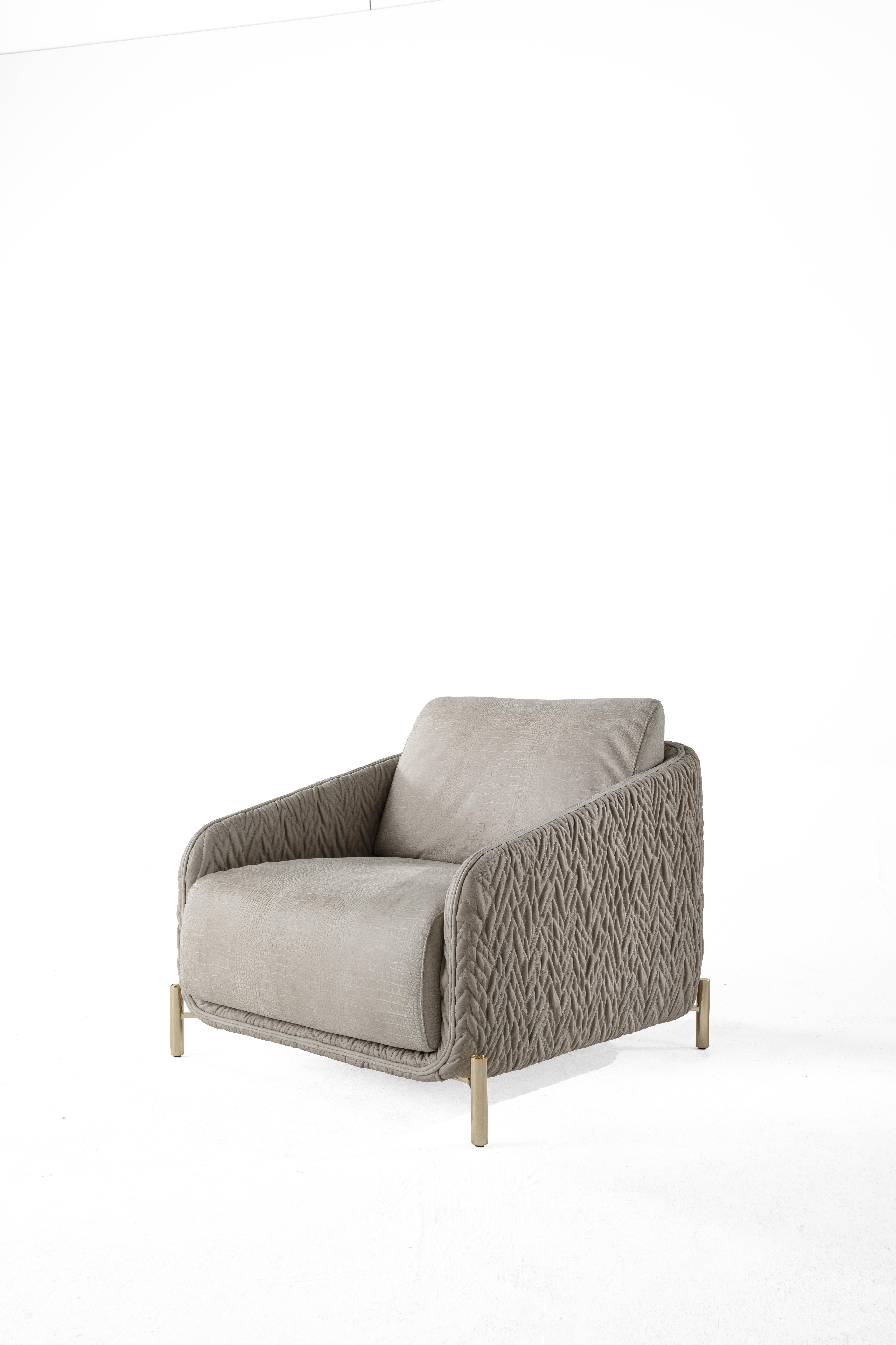 21st Century Clifton Armchair in Leather by Roberto Cavalli Home Interiors In New Condition For Sale In Cantù, Lombardia