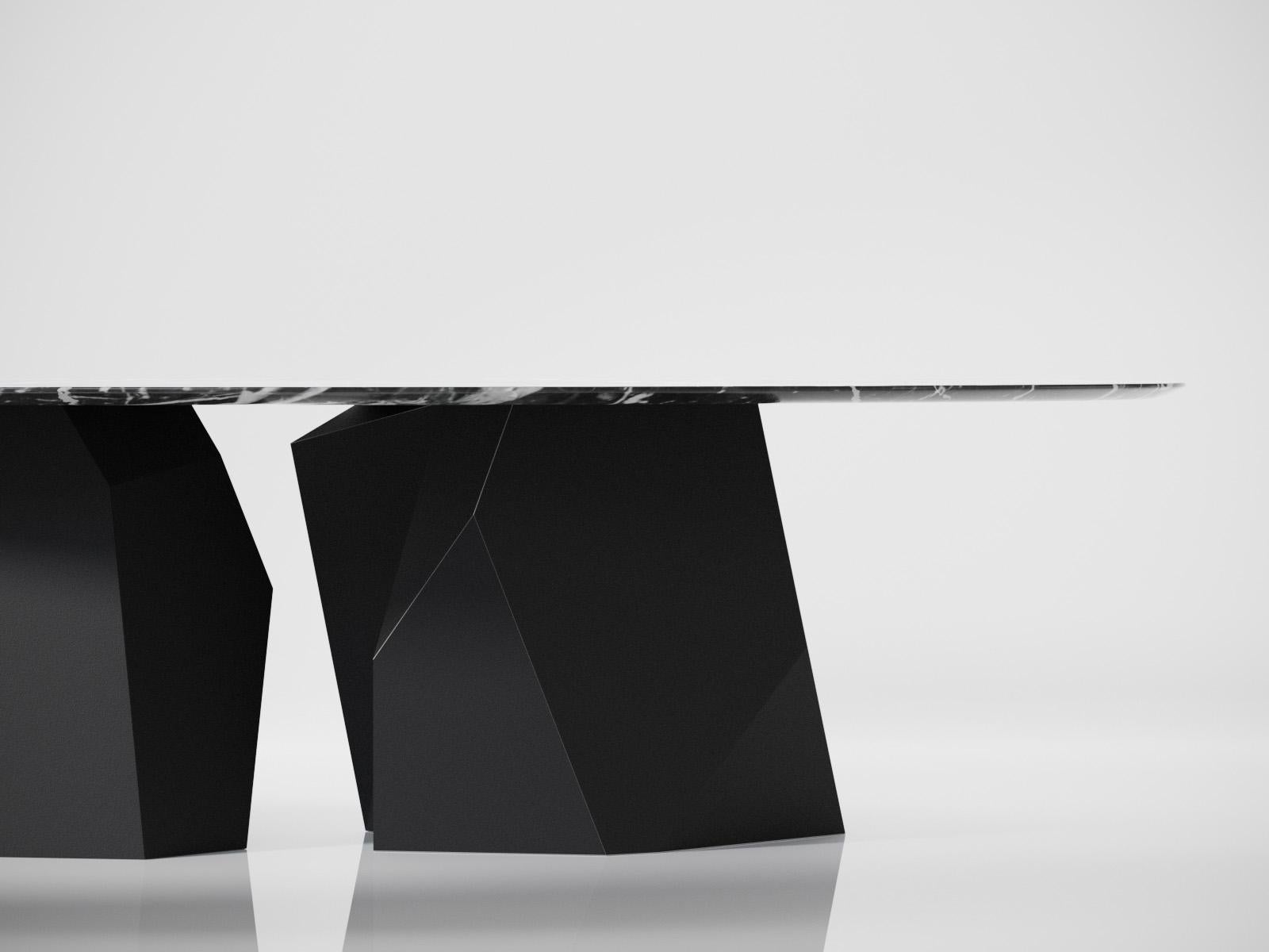 Contemporary 21st Century Modern Coffee Table in Marble & Matte Black Finish For Sale