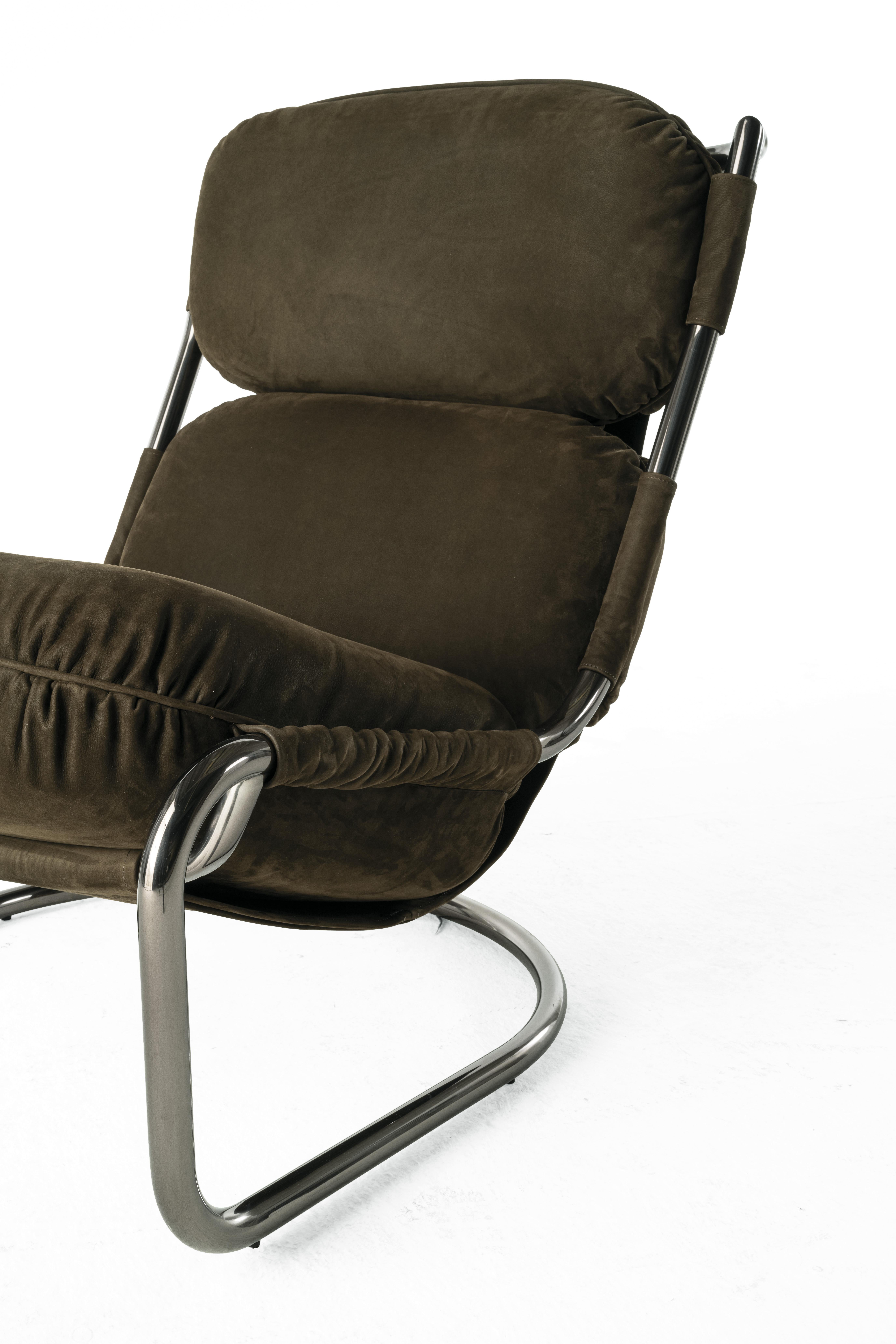 Contemporary 21st Century Columbus Armchair in Leather by Gianfranco Ferré Home For Sale