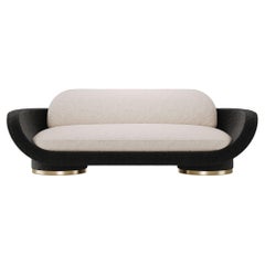 Conde Sofa des 21. Jahrhunderts aus Bouclé von Mavo Atelier, handgefertigt in Portugal