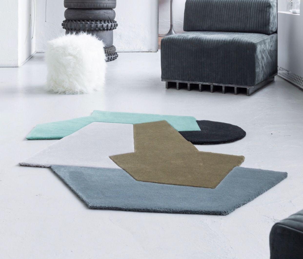 Hand-Crafted 21st Century Contemporary Colorful Geometric Rug, Hand Tufted Wool, Green Tones For Sale