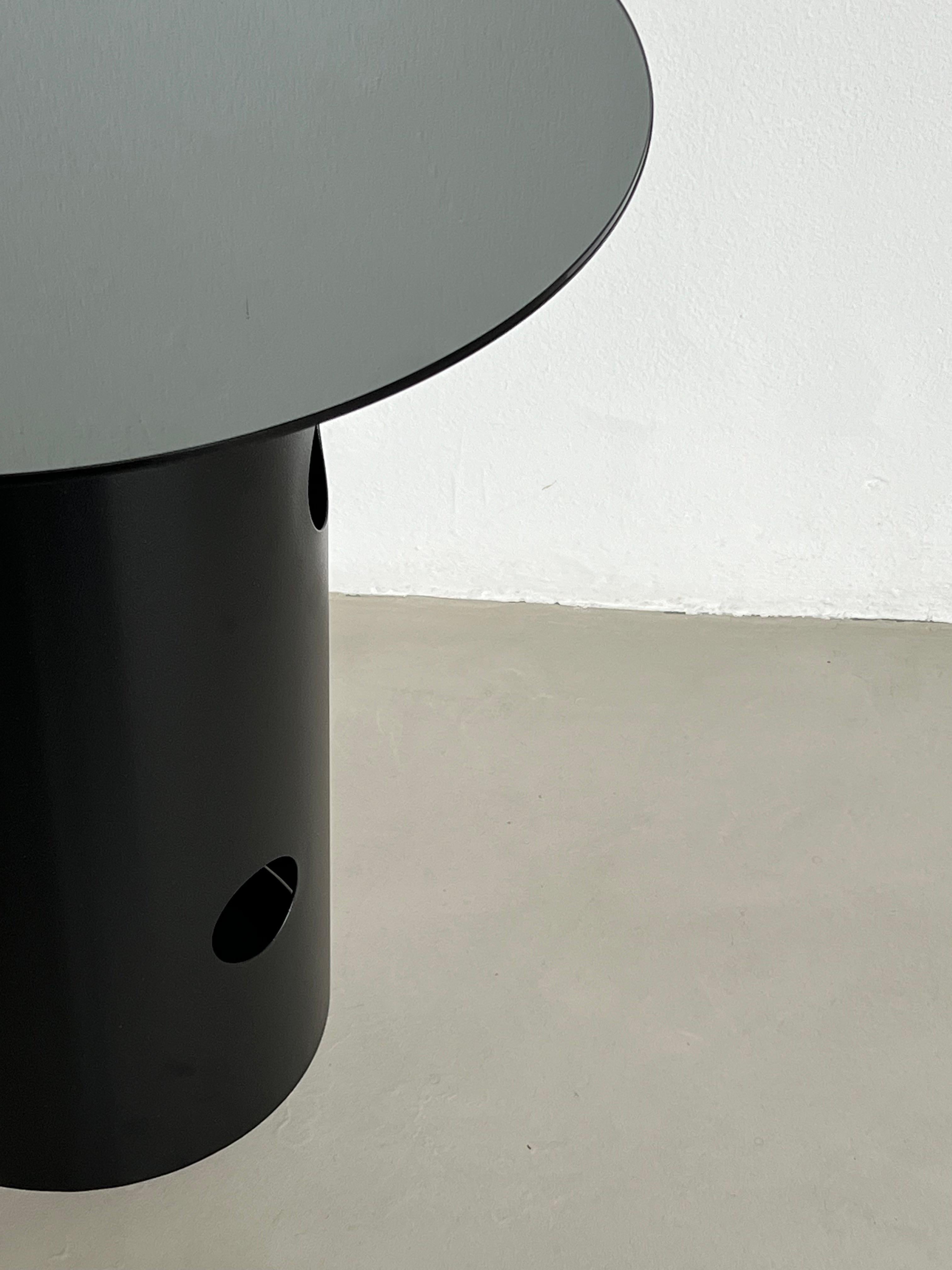 Space Age Diseño Italiano Mesa Pequeña/Mesa de Cocina,  Por Spinzi Milano Metal en venta