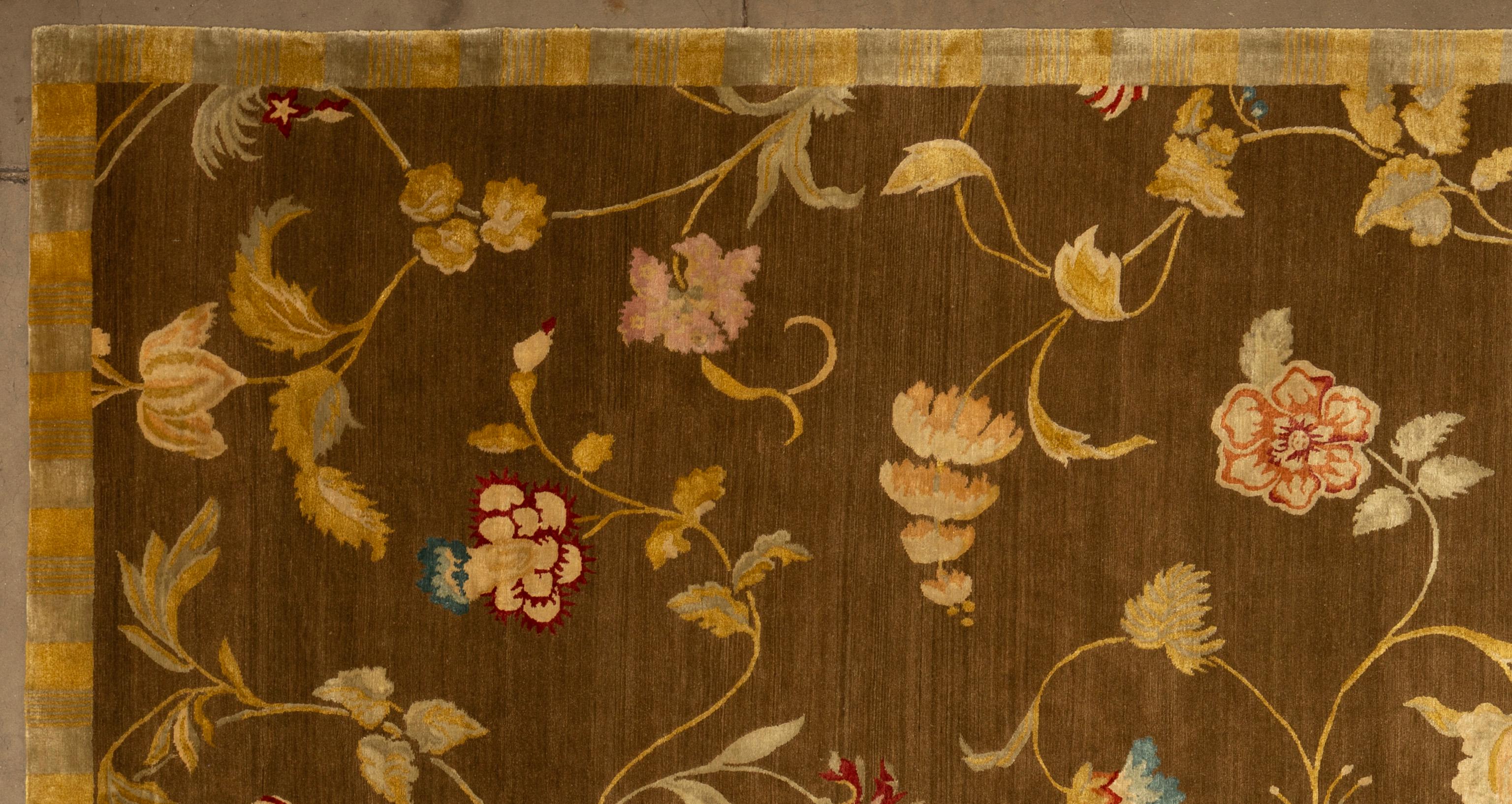 Alfombra floral contemporánea del siglo XXI Moderno en venta