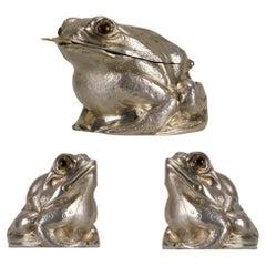 Juego contemporáneo del siglo XXI de plata inglesa "Frog Cruet Set