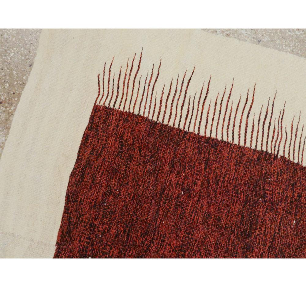 Zeitgenössischer handgefertigter persischer Flachgewebe-Kelim-Akzent-Teppich aus dem 21. Jahrhundert im Zustand „Neu“ im Angebot in New York, NY