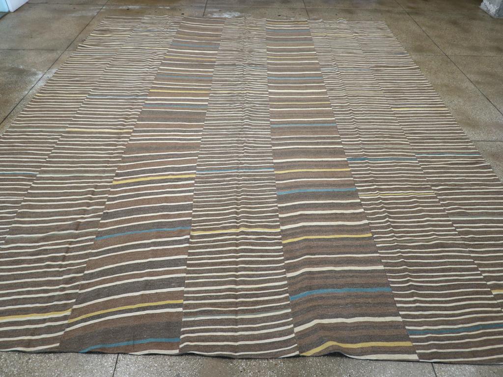 A contemporary Turkish flatweave Kilim large room size carpet handmade during the 21st century.

Measures: 12' 5