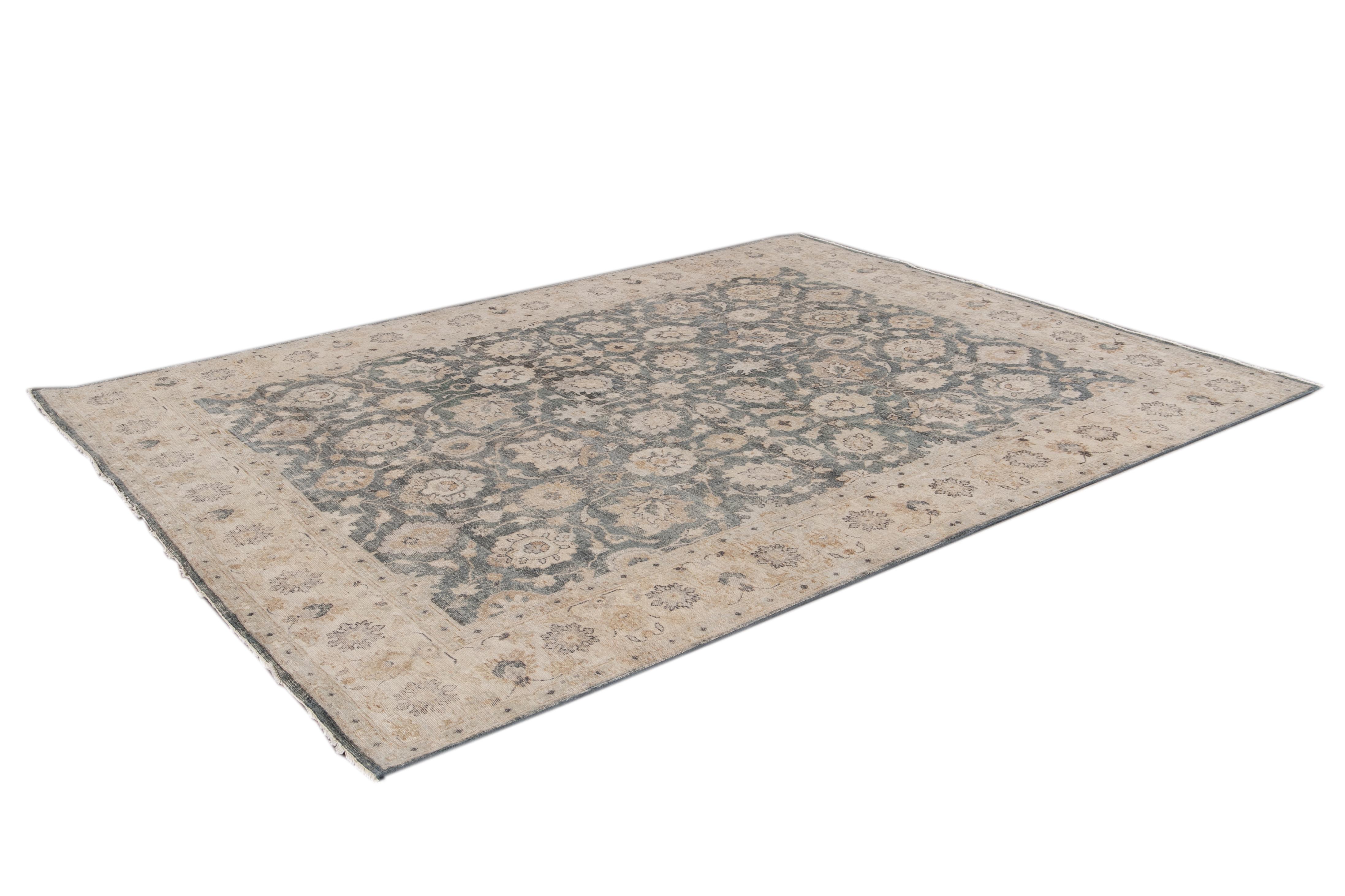 21st Century Contemporary Indian Wool Rug For Sale 12