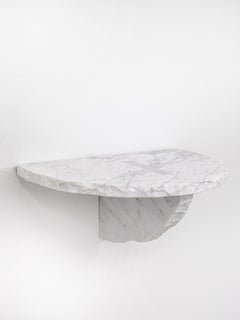 Mensola in marmo contemporanea del XXI secolo realizzata a mano in Italia da Ilaria Bianchi