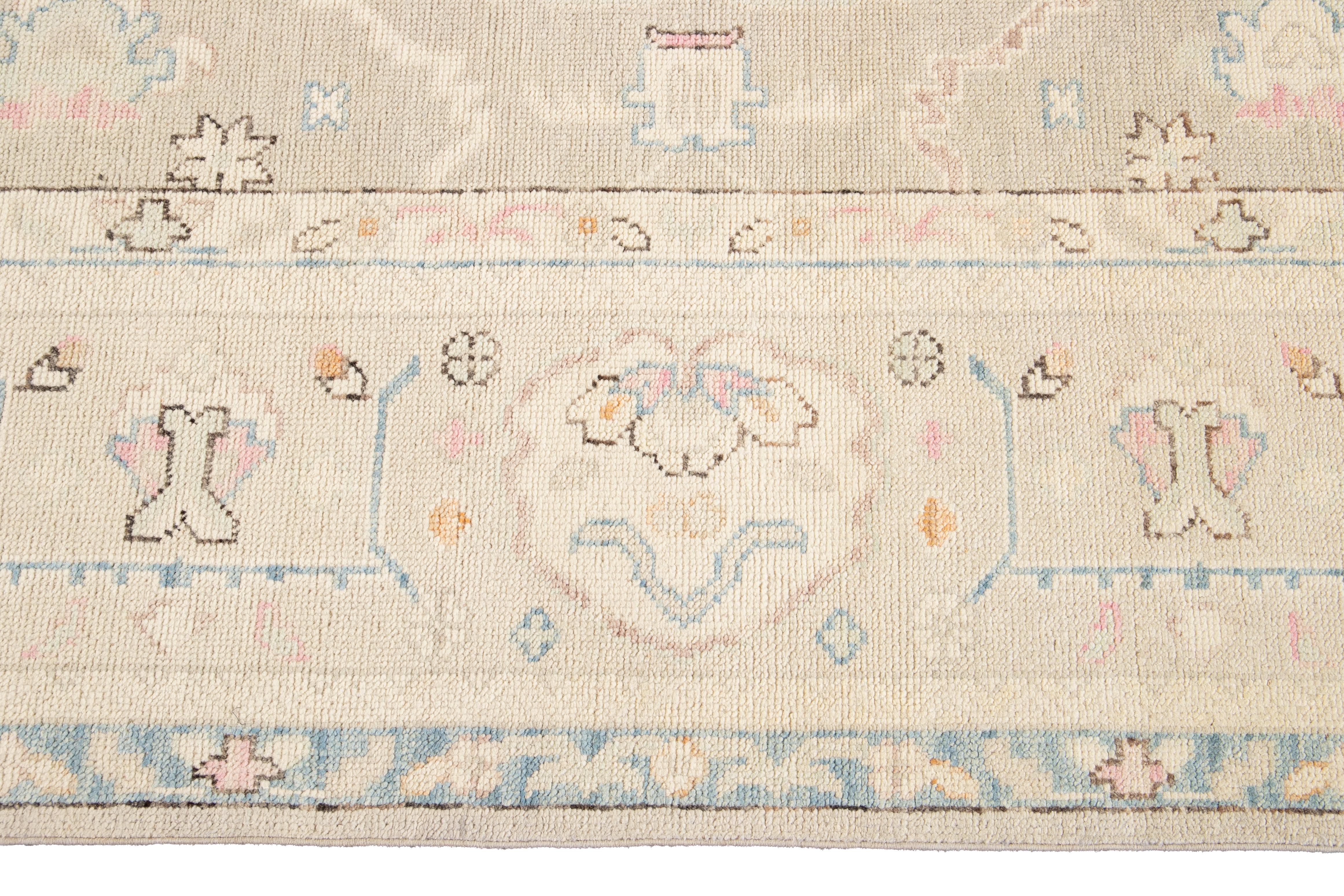 21st Century Contemporary Modern Oushak Style Wool Rug im Angebot 3