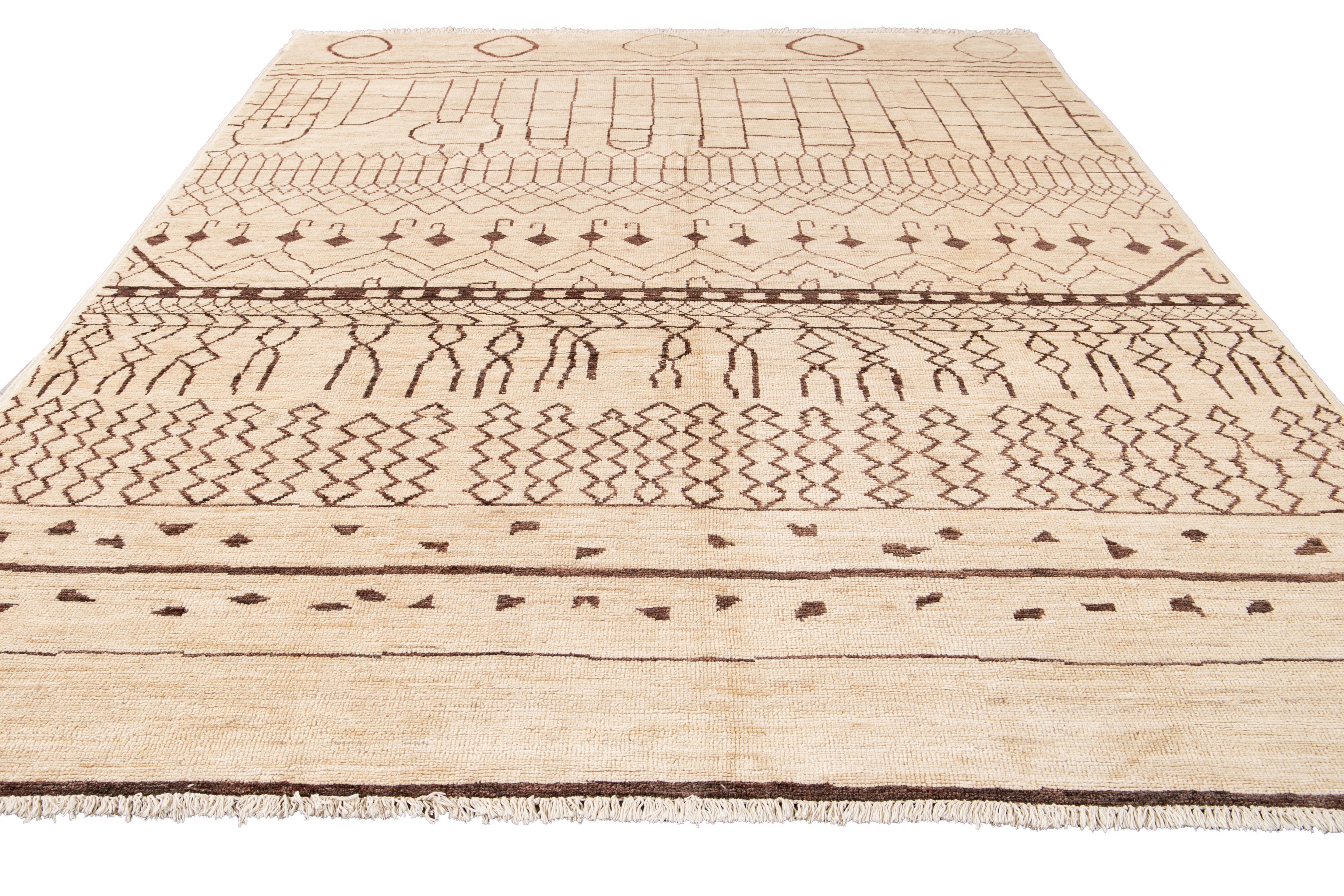 21st Century Contemporary Moroccan Style Wool Rug For Sale 9