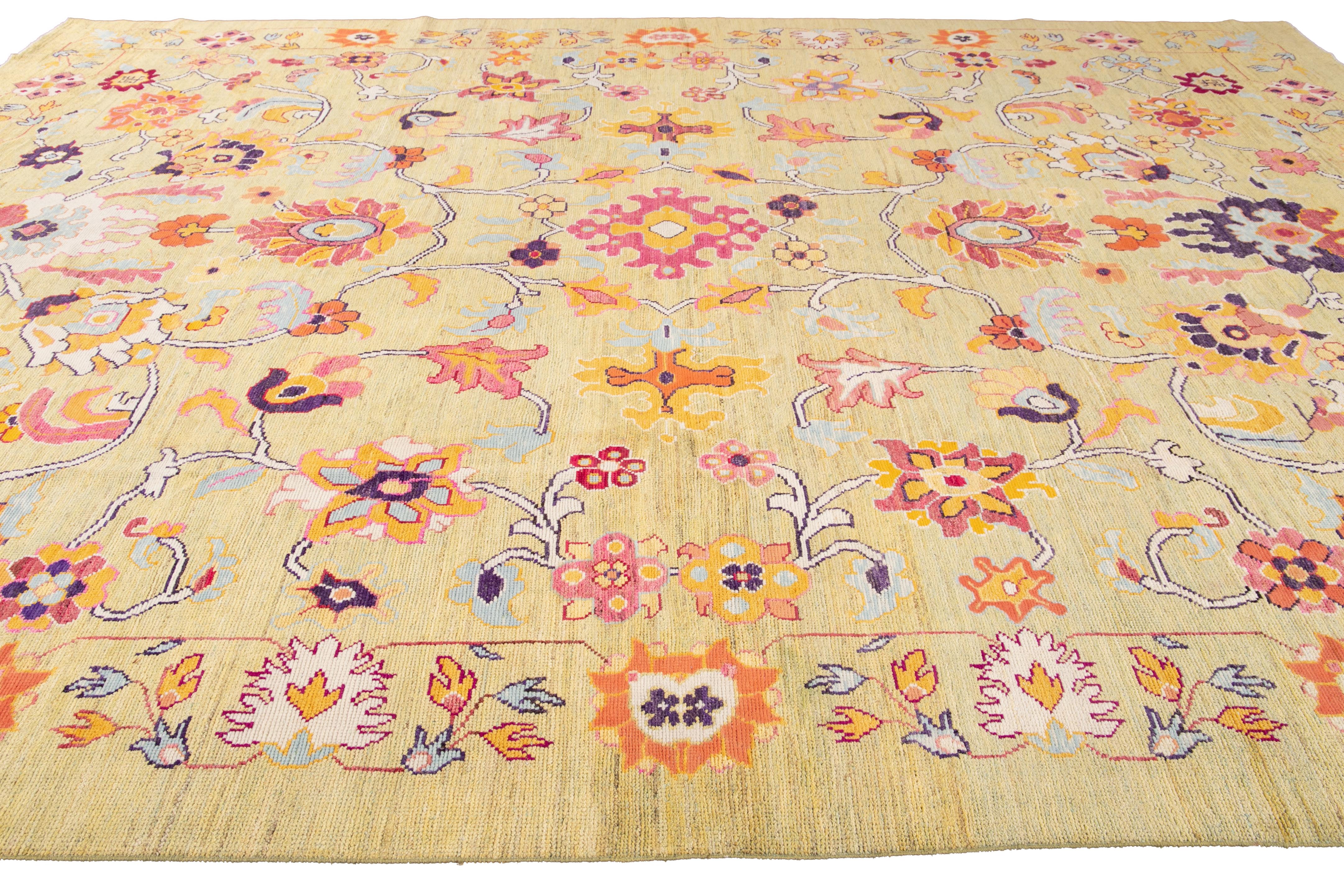 21st Century Contemporary Oushak Colorful Wool Rug For Sale 11