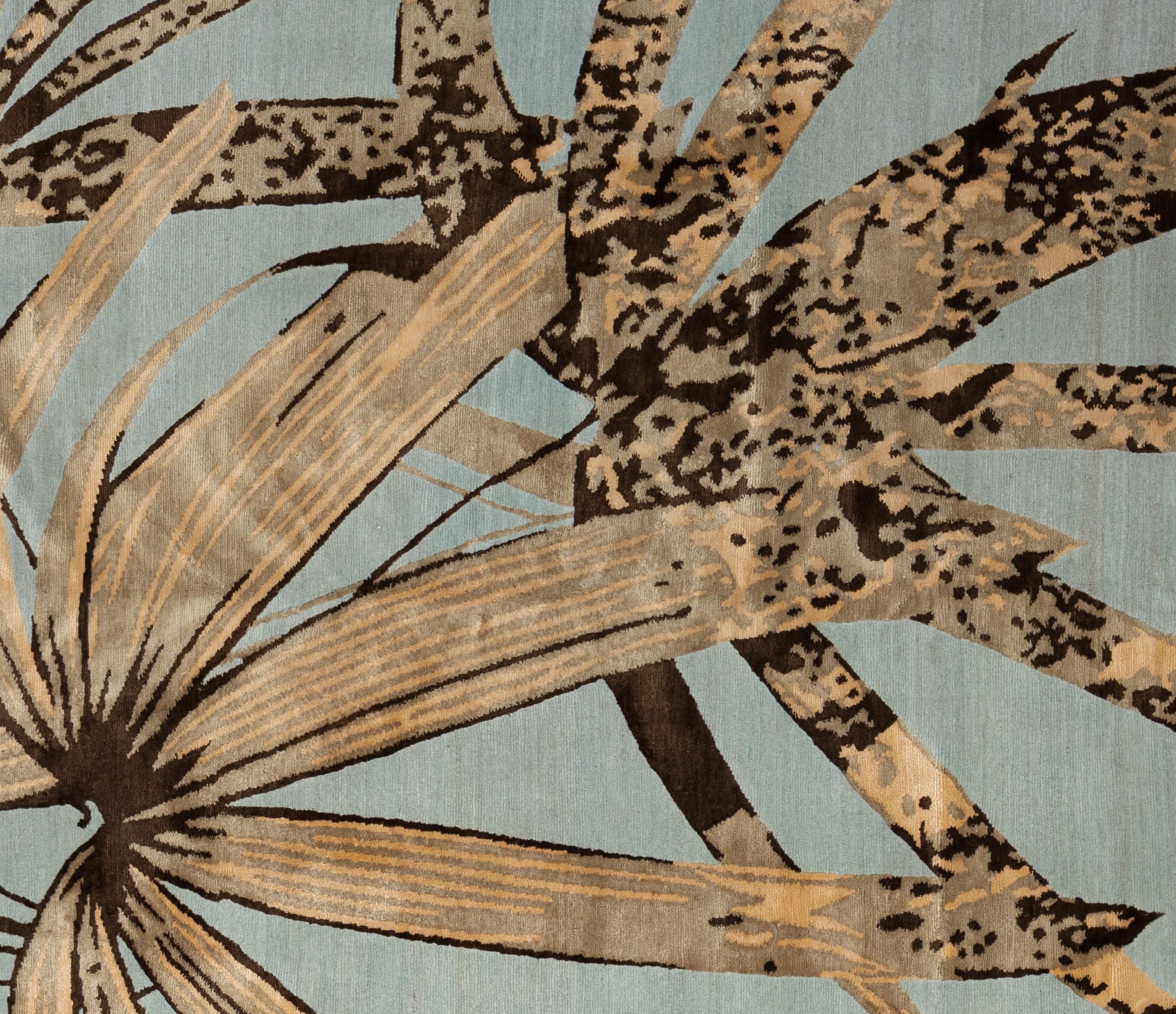 Rehaussez votre intérieur avec ce luxueux tapis contemporain en laine et soie, méticuleusement fabriqué à la main au Népal. Cette pièce exquise crée une pièce maîtresse visuellement captivante pour n'importe quelle pièce. Fabriqué par des artisans