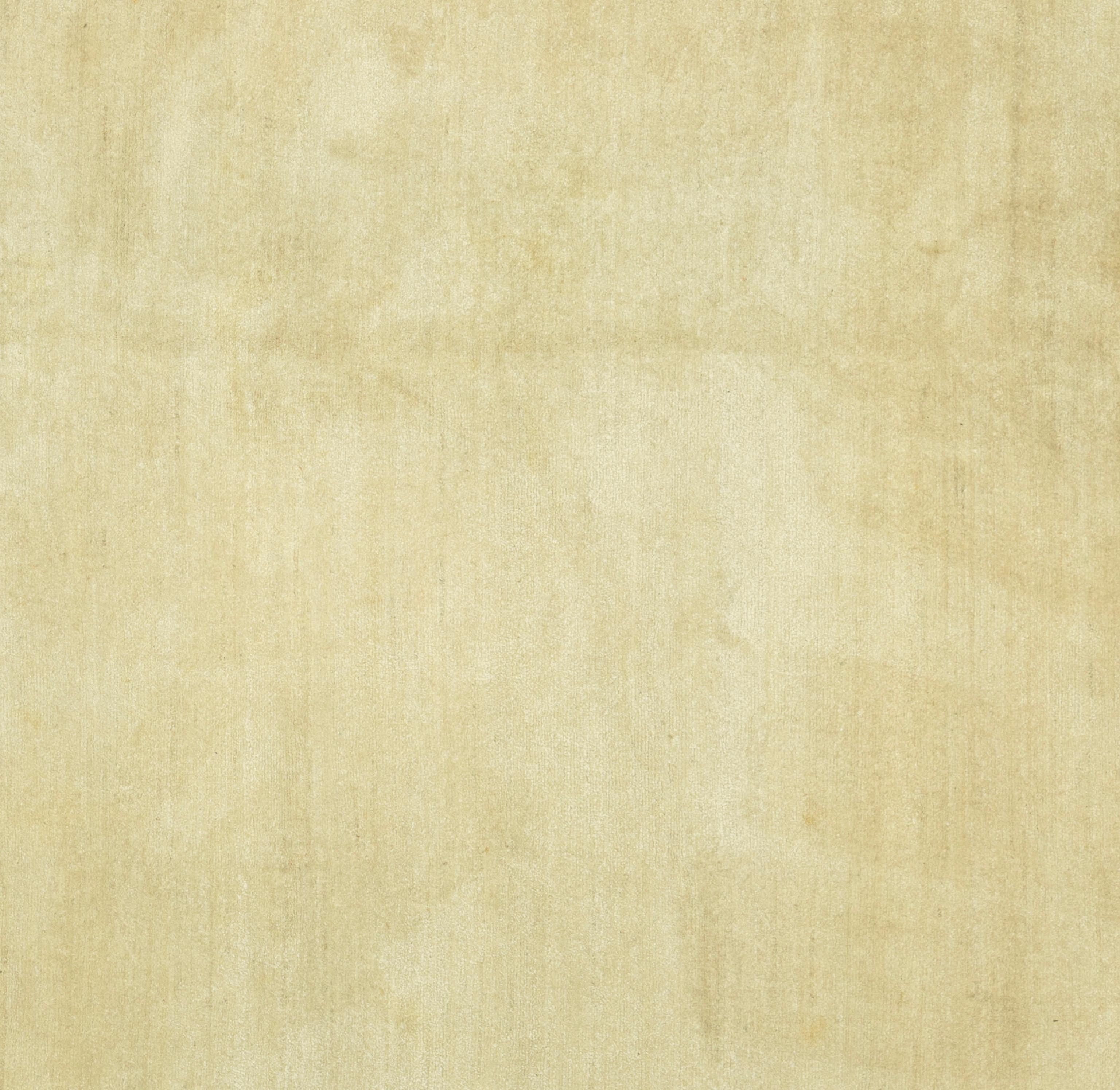 Eleva il tuo spazio abitativo con il fascino senza tempo del nostro tappeto contemporaneo realizzato a mano. Provenienti dalla lana più pregiata, i nostri tappeti non solo emanano una morbidezza lussuosa, ma vantano anche una durata impareggiabile,