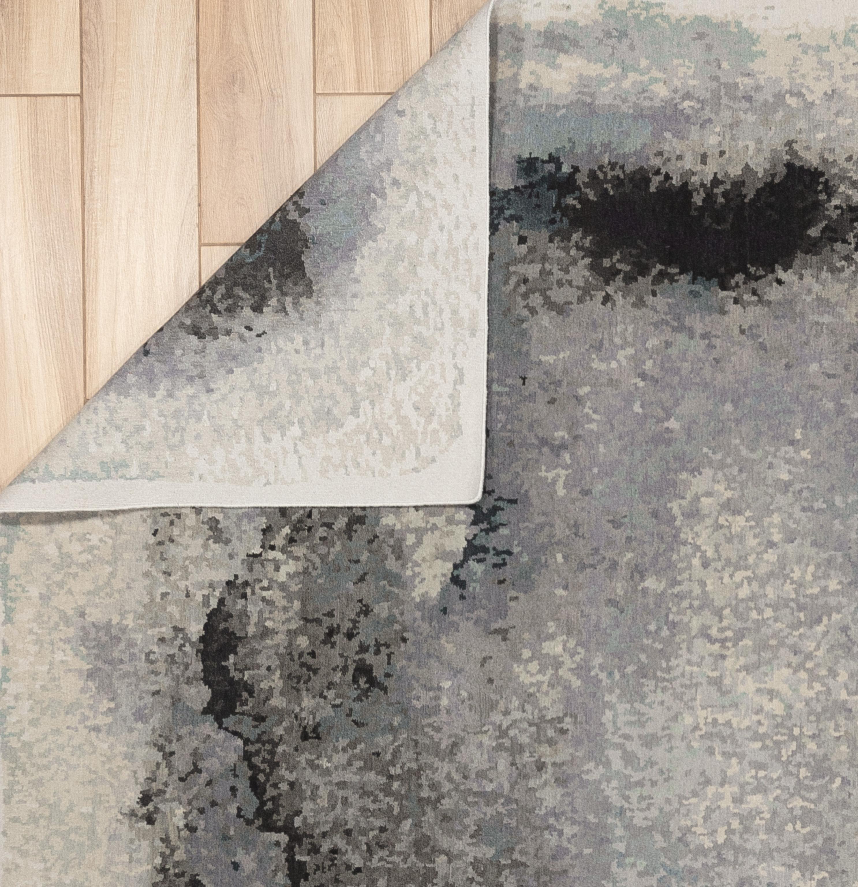 Hand-Woven 21st Century Contemporary Rug For Sale