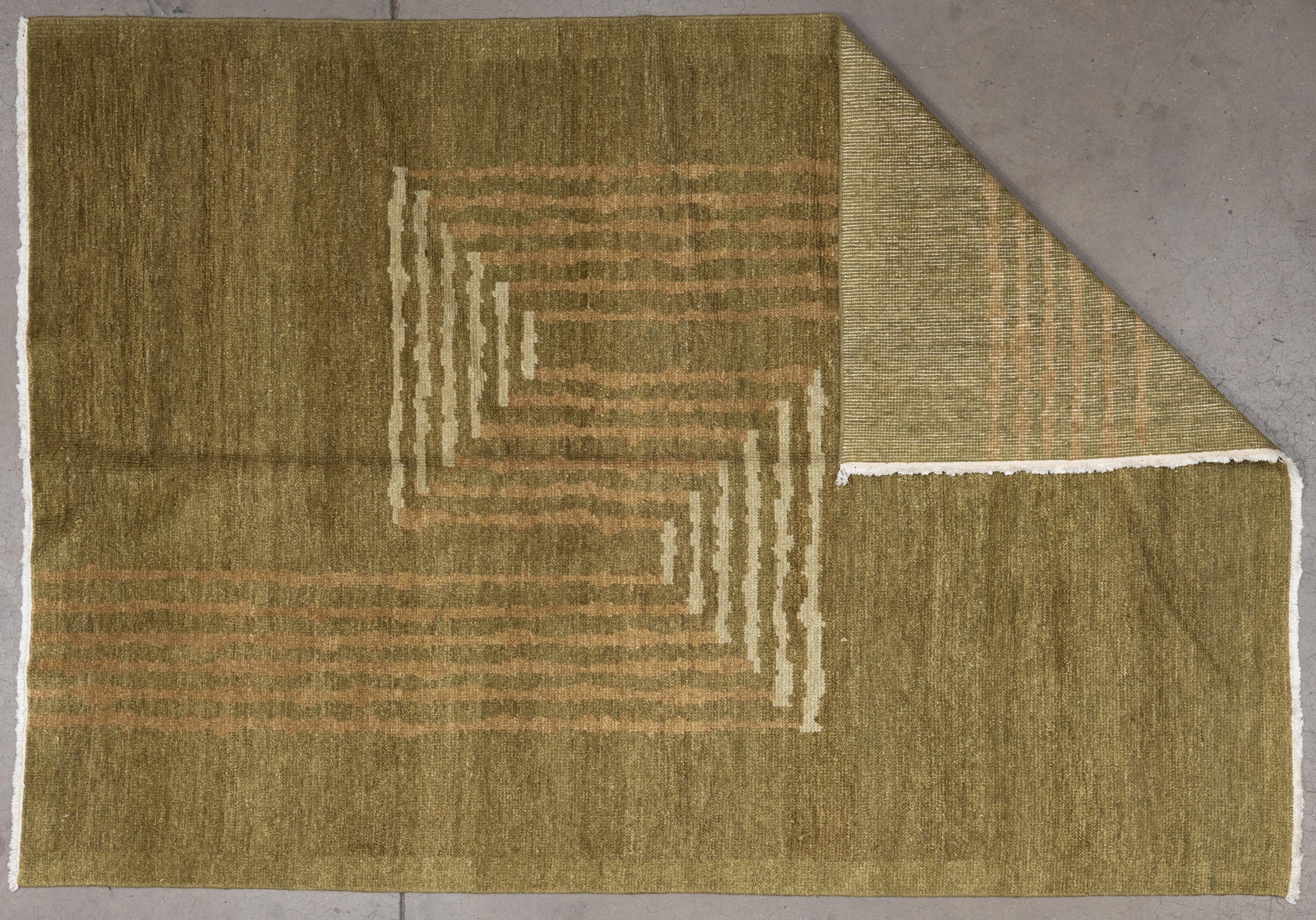 Hand-Woven 21st Century Contemporary Rug For Sale