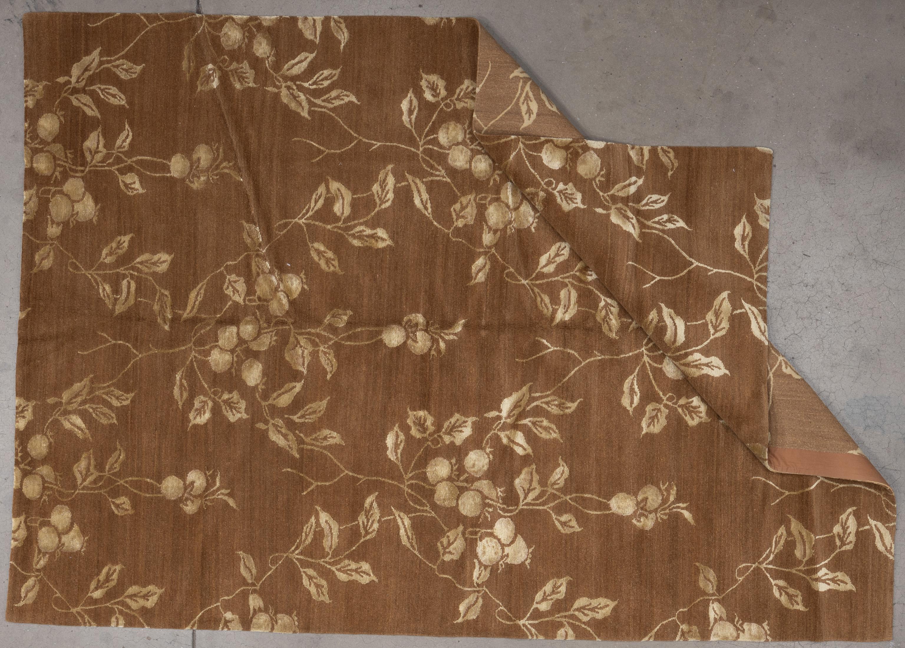 Tissé à la main Tapis contemporain du 21e siècle en vente