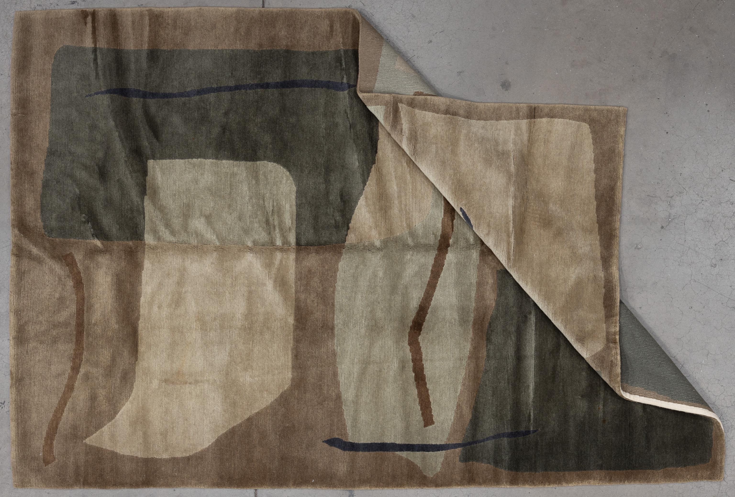 Hand-Woven 21st Century Contemporary Rug For Sale