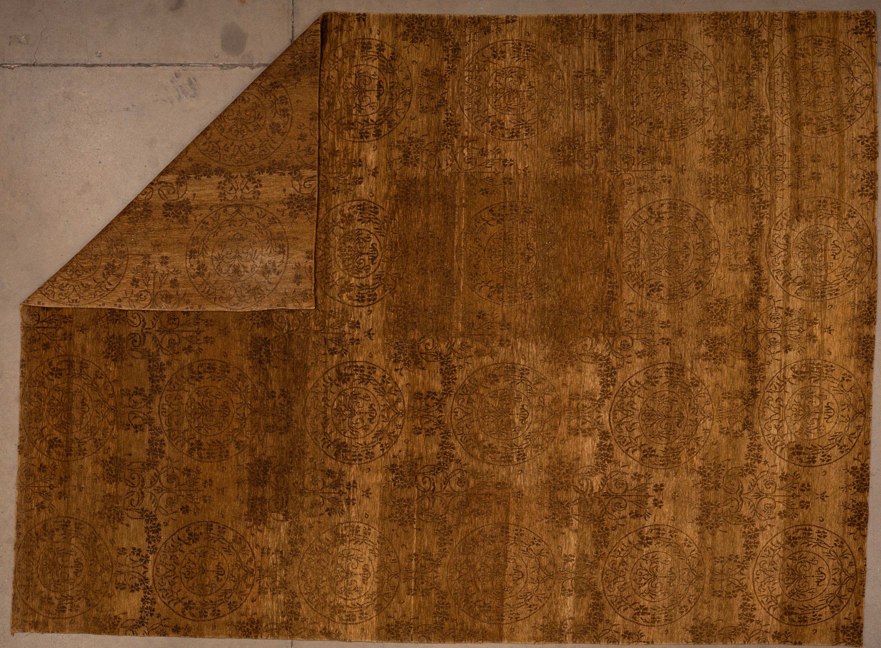 Hand-Woven 21st Century Contemporary  Rug For Sale