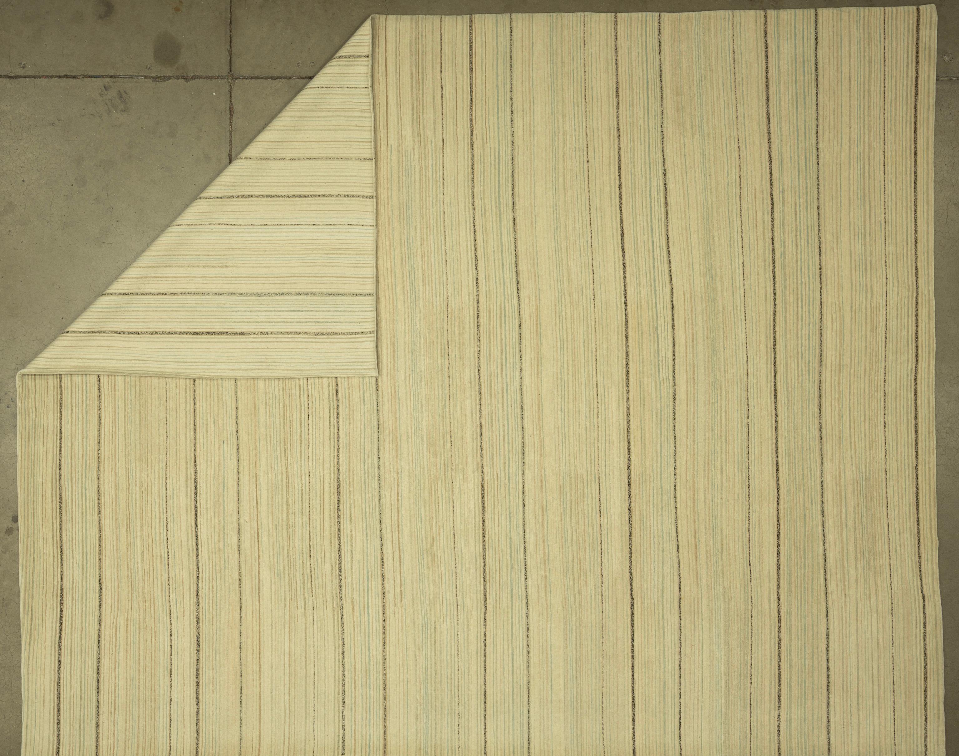 Hand-Woven 21st Century Contemporary  Rug For Sale