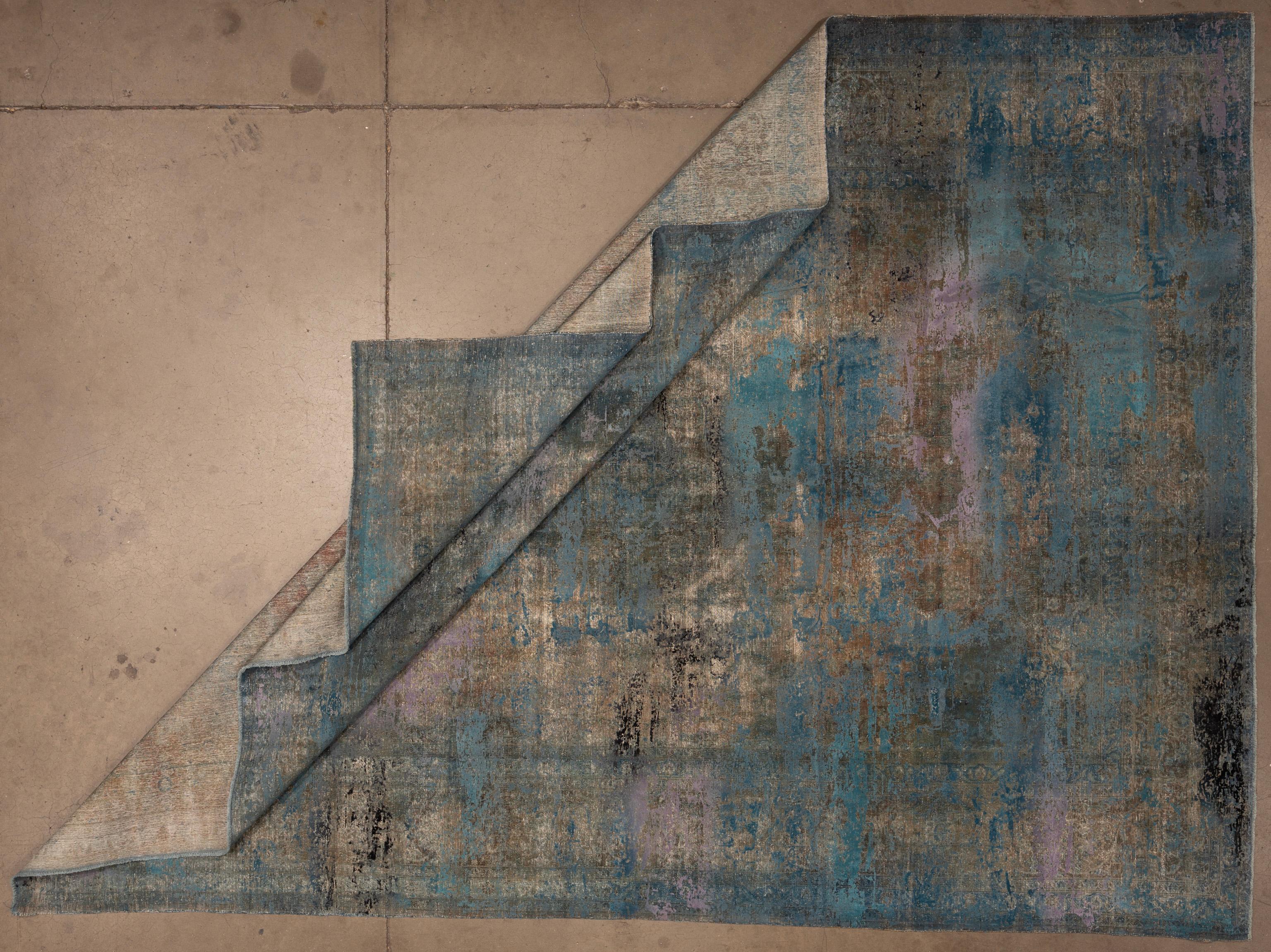 Hand-Woven 21st Century Contemporary  Rug For Sale