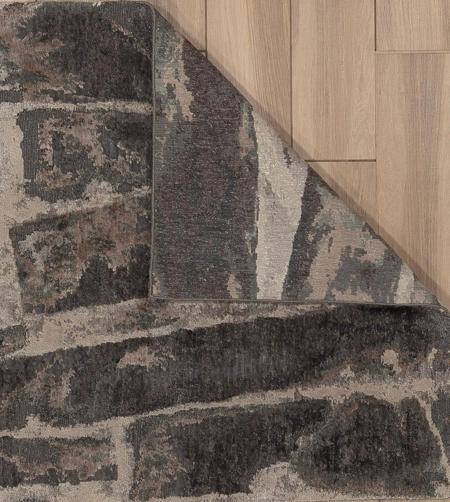 Tessuto a mano Tappeto contemporaneo del 21° secolo in vendita