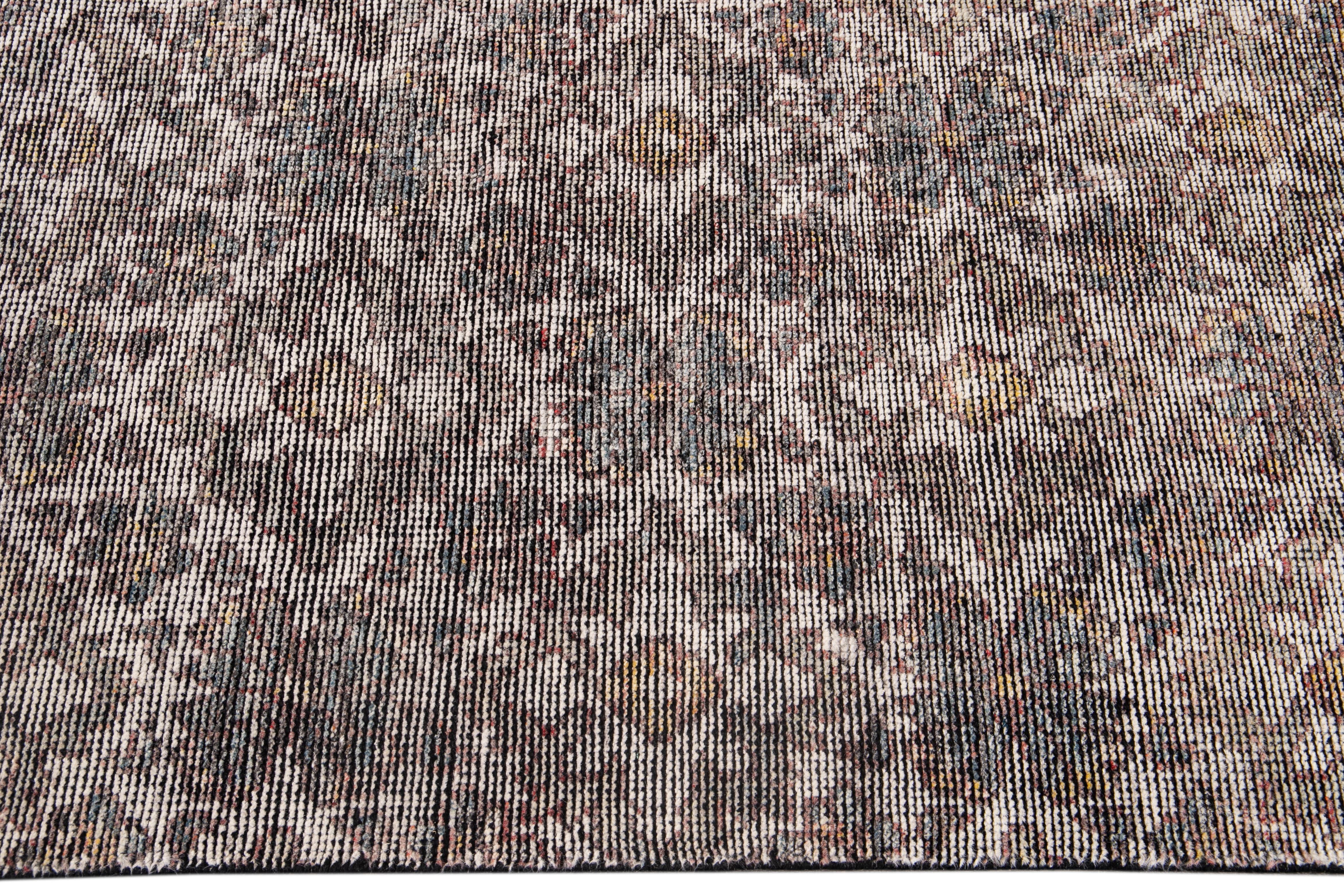 Indian  21st Century Contemporary Soumak Style Wool Rug For Sale