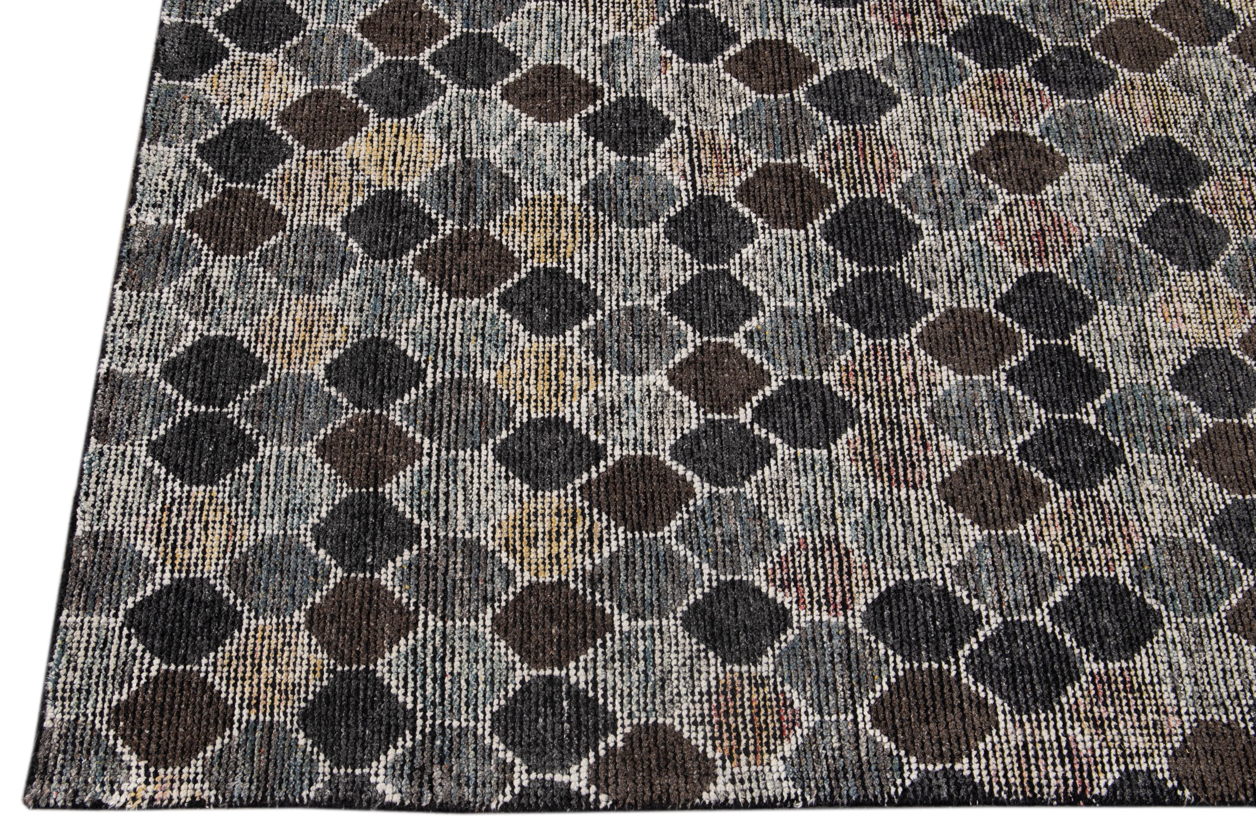 Hand-Knotted 21st Century Contemporary Soumak Style Wool Rug For Sale