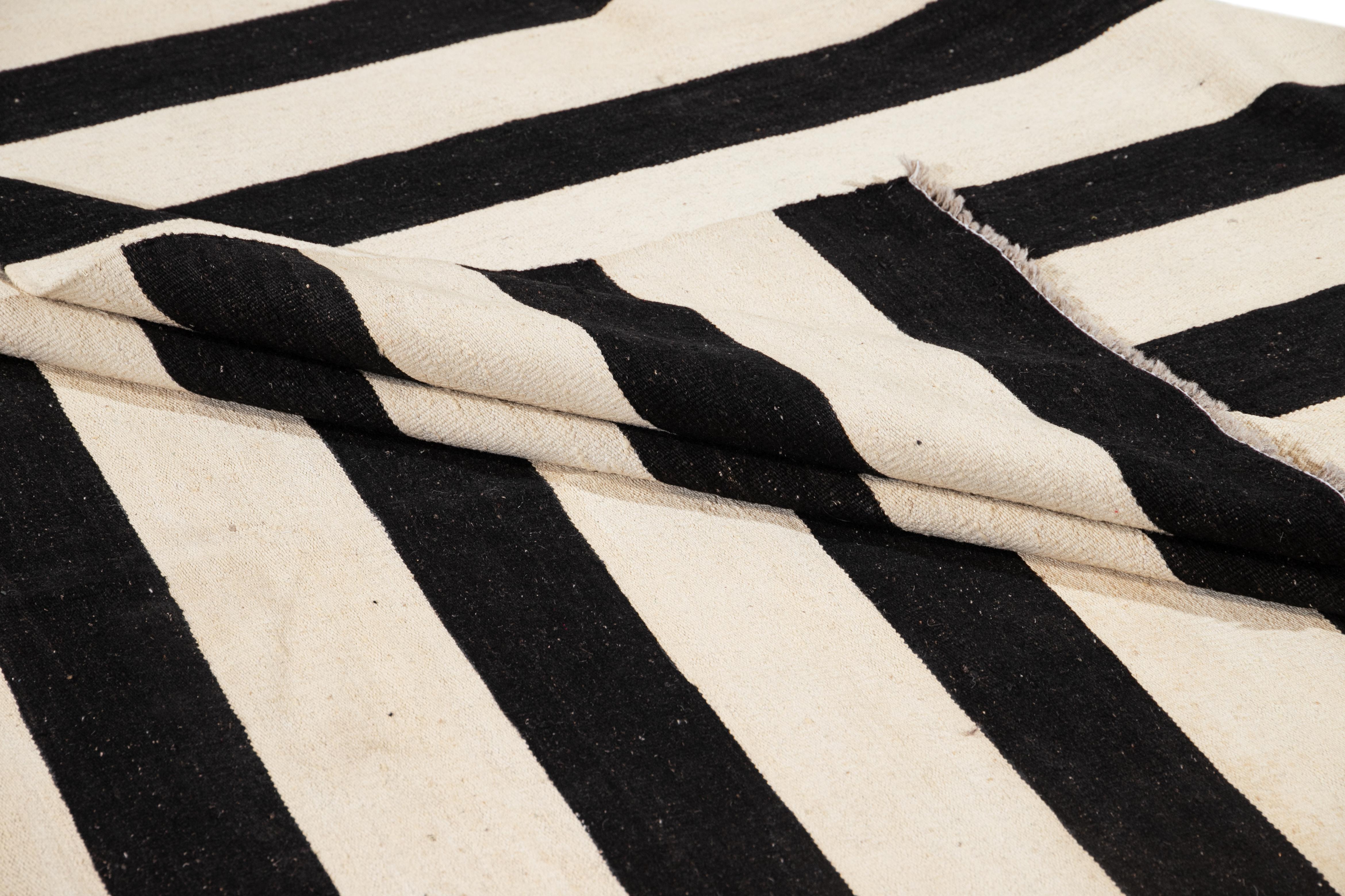Modern Kilim Black And White Flatweave Wool Rug With Striped Design In New Condition For Sale In Norwalk, CT