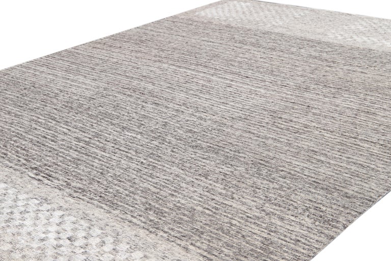 21st Century Contemporary Textured Loop Wool Rug For Sale at 1stDibs