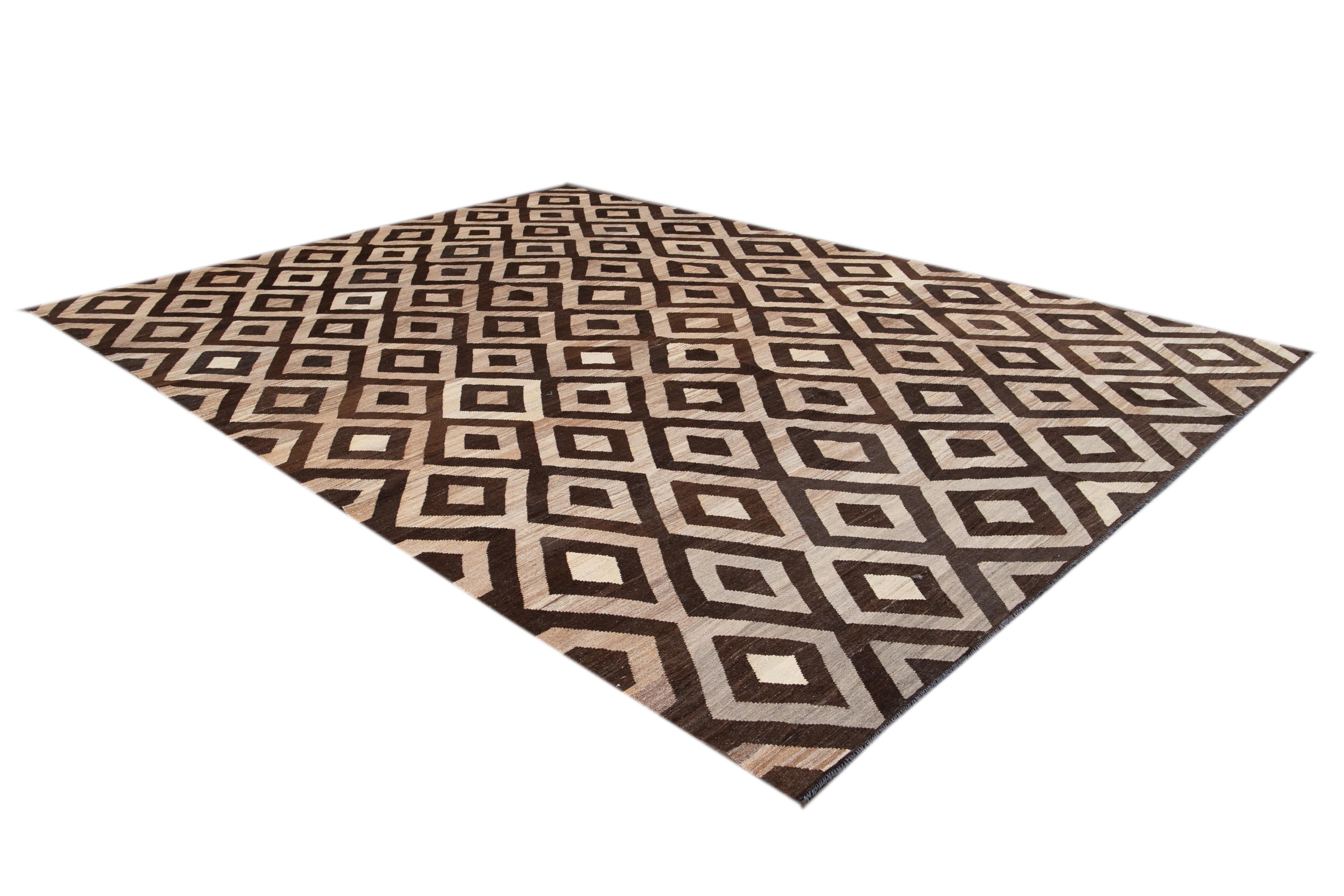 21st Century Contemporary Turkish Kilim Wool Rug For Sale 10