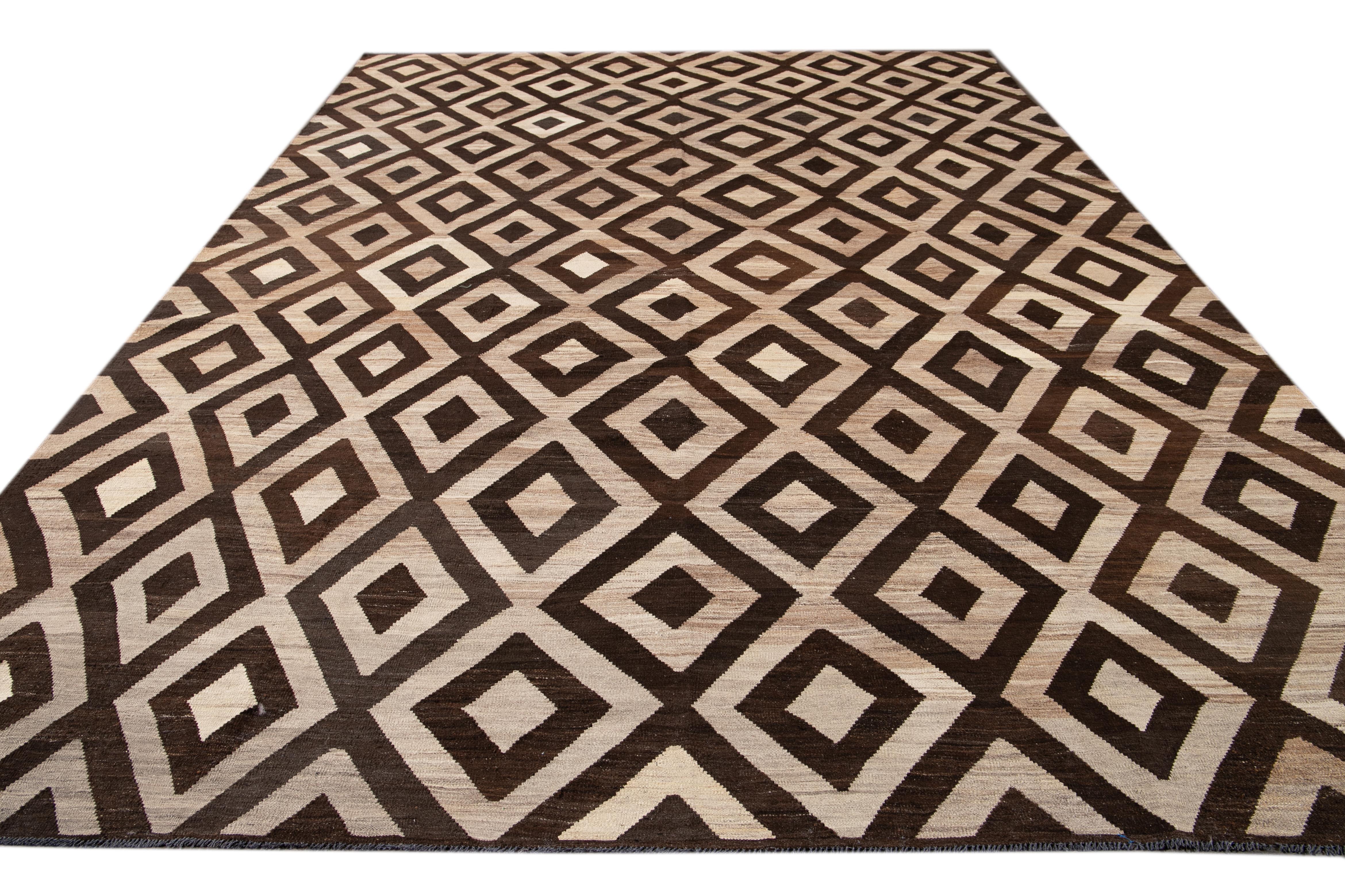 21st Century Contemporary Turkish Kilim Wool Rug For Sale 12