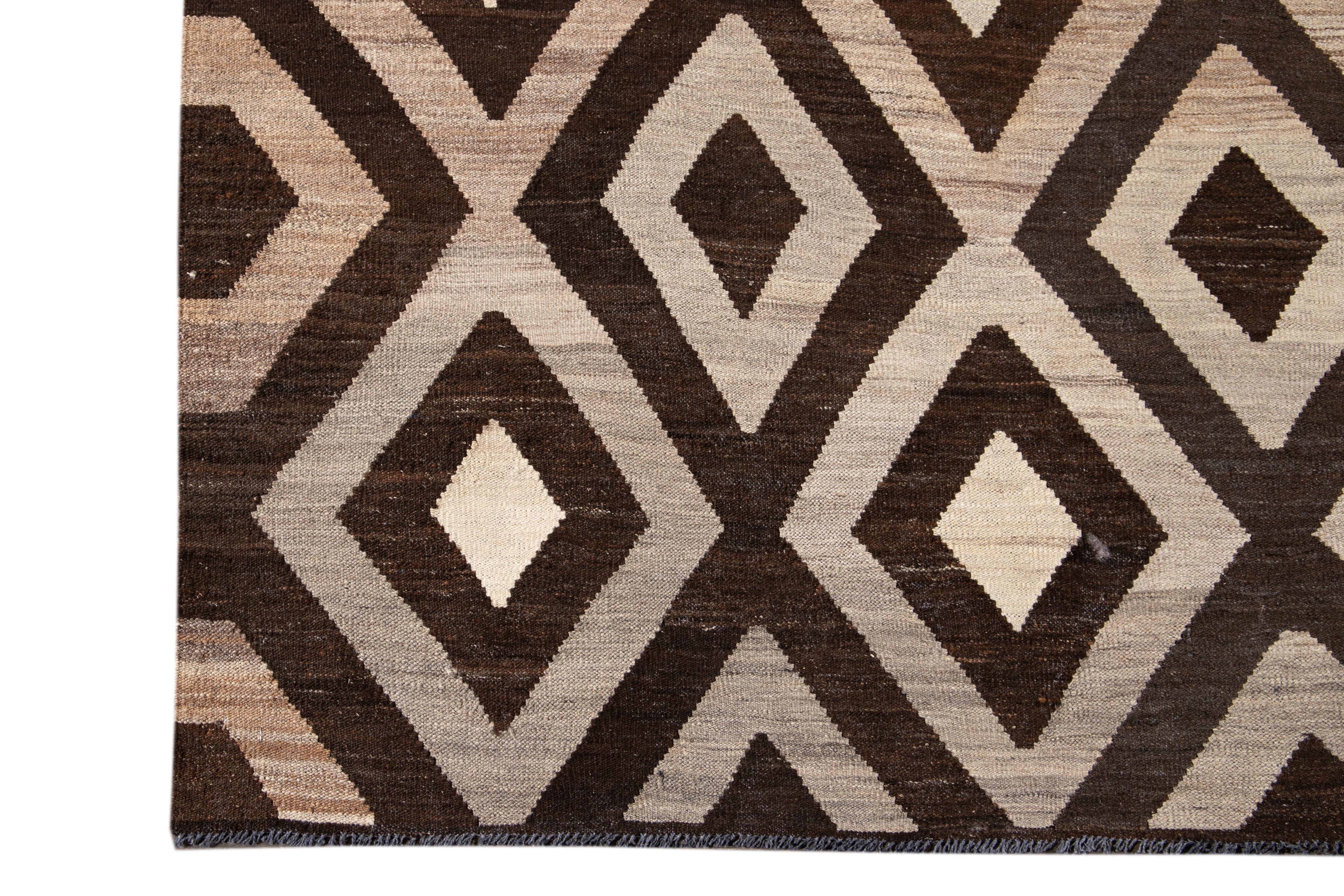 21st Century Contemporary Turkish Kilim Wool Rug For Sale 4