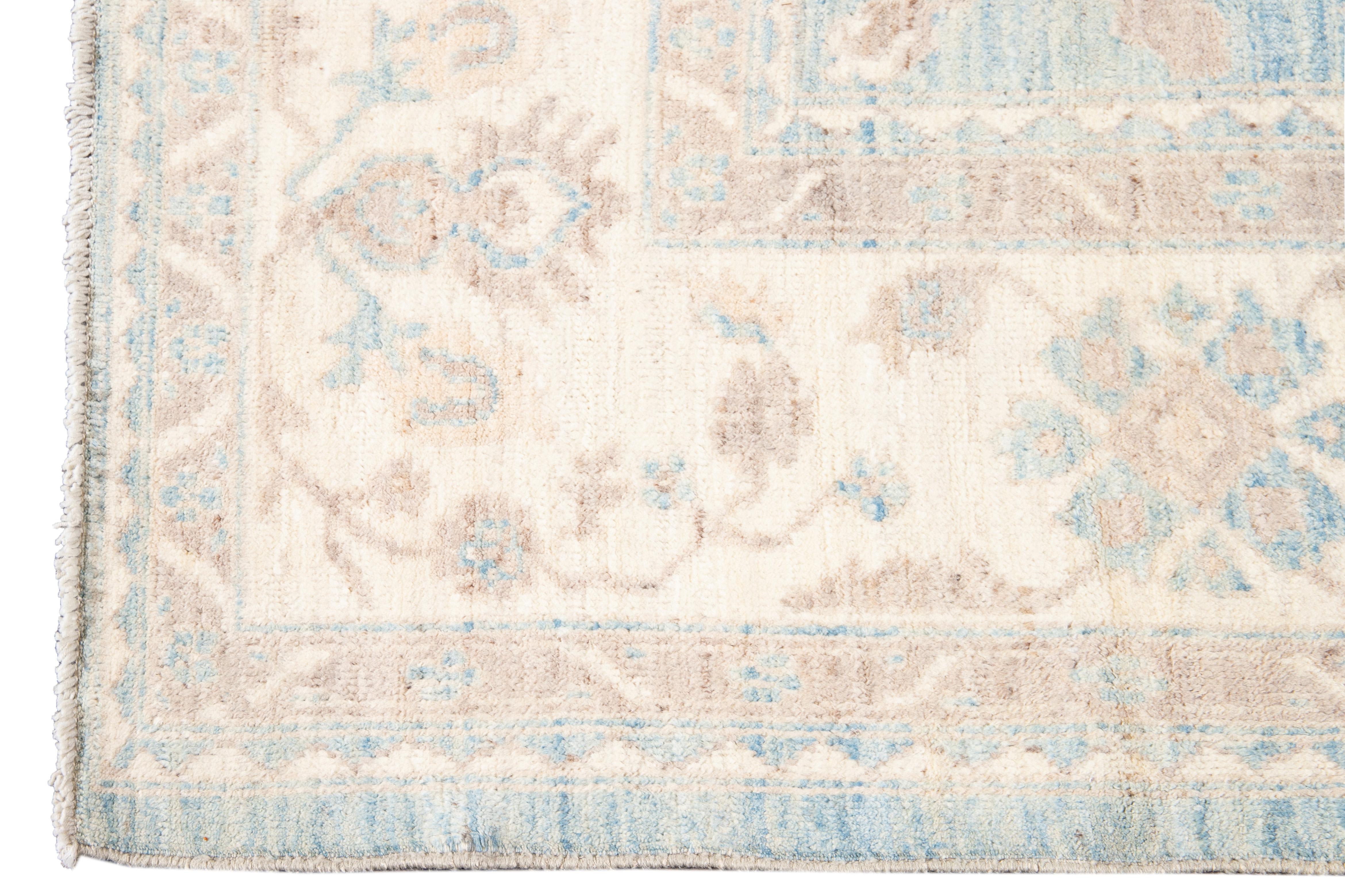 Modern Turkish Oushak Handmade Blue and Beige Wool Rug In New Condition For Sale In Norwalk, CT