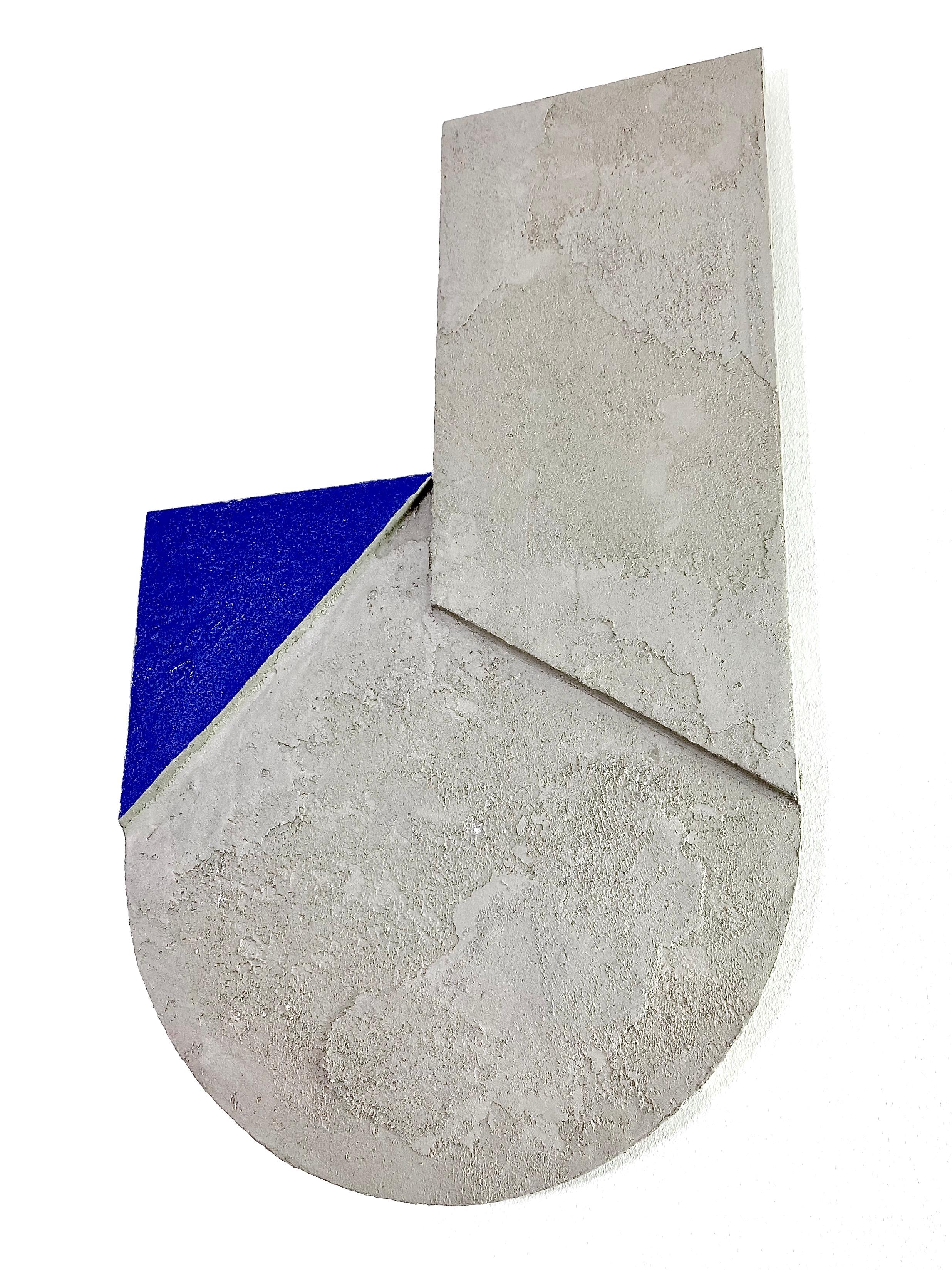 Mindset Blue - Sculpture murale géométrique en béton minéral faite à la main par le Bauhaus en vente 3
