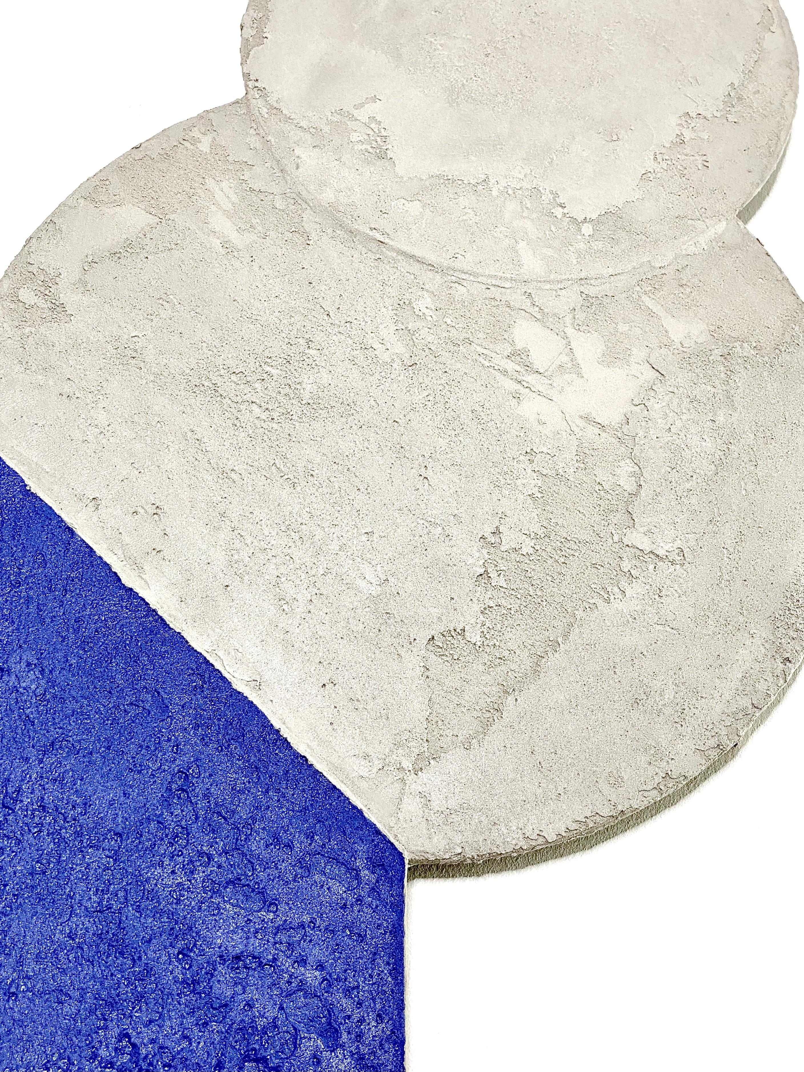 Mindset Blue - Sculpture murale géométrique en béton minéral faite à la main par le Bauhaus en vente 5