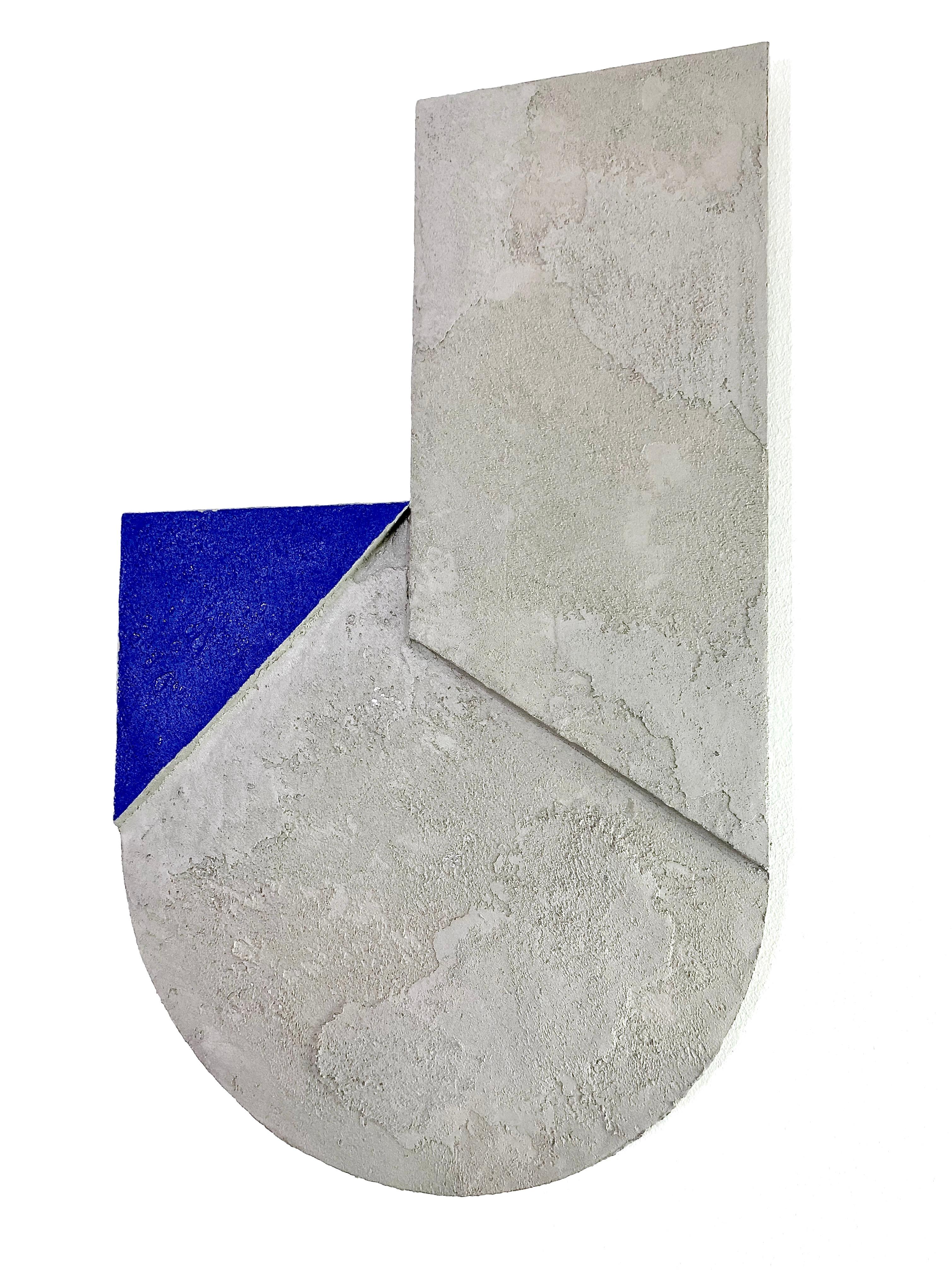 Mindset Blue - Sculpture murale géométrique en béton minéral faite à la main par le Bauhaus en vente 9
