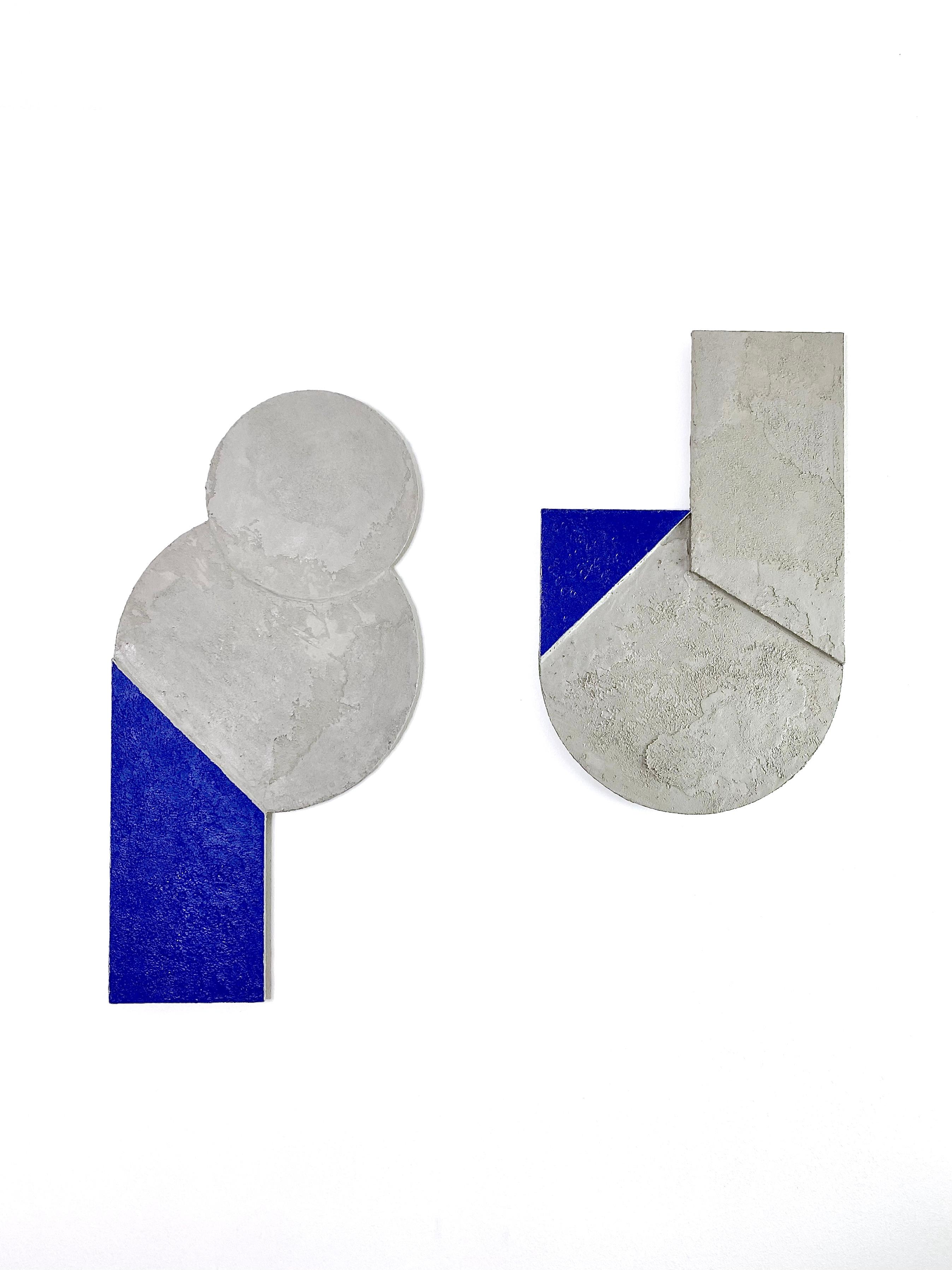 Minimaliste Mindset Blue - Sculpture murale géométrique en béton minéral faite à la main par le Bauhaus en vente
