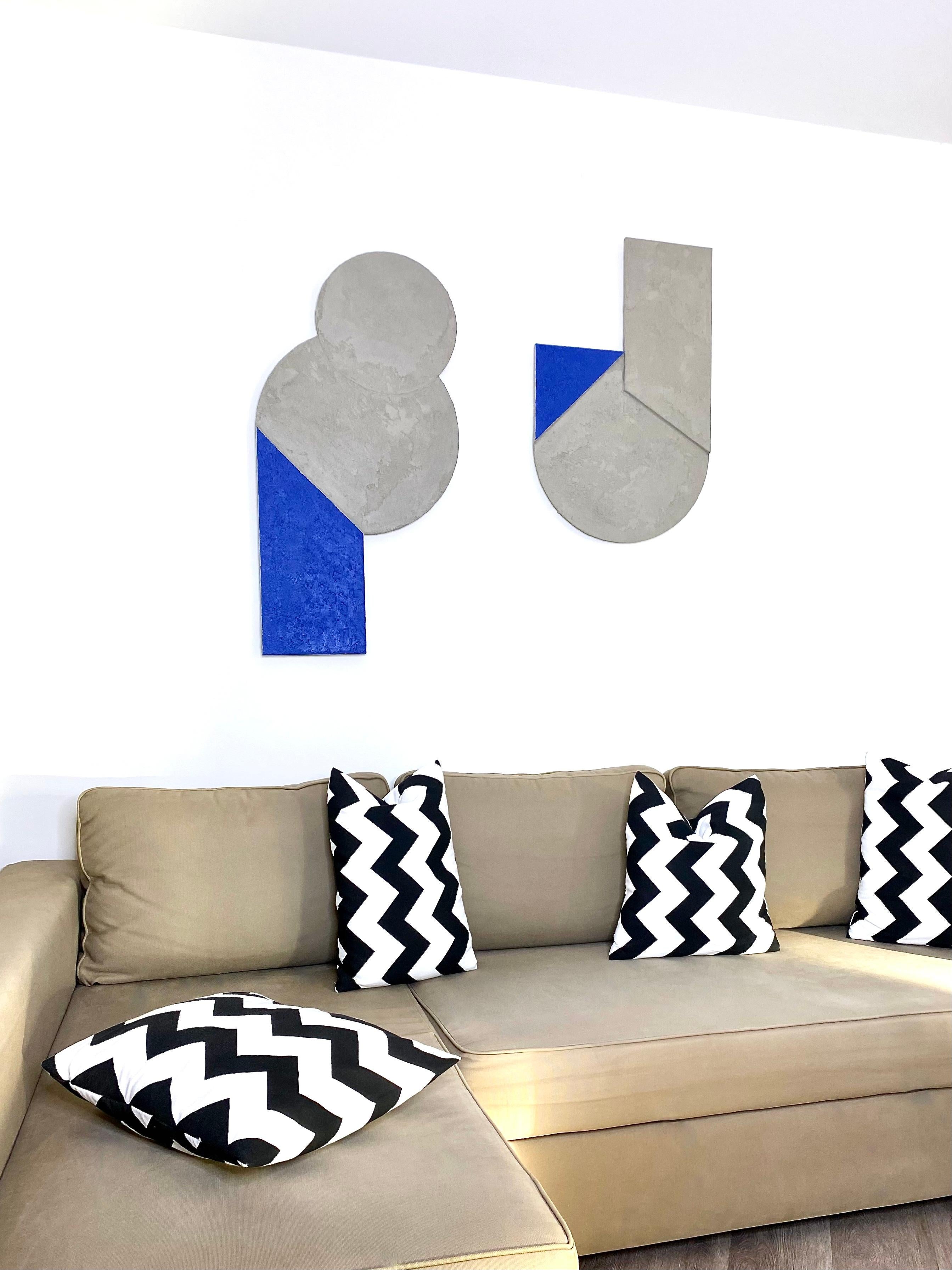 Allemand Mindset Blue - Sculpture murale géométrique en béton minéral faite à la main par le Bauhaus en vente