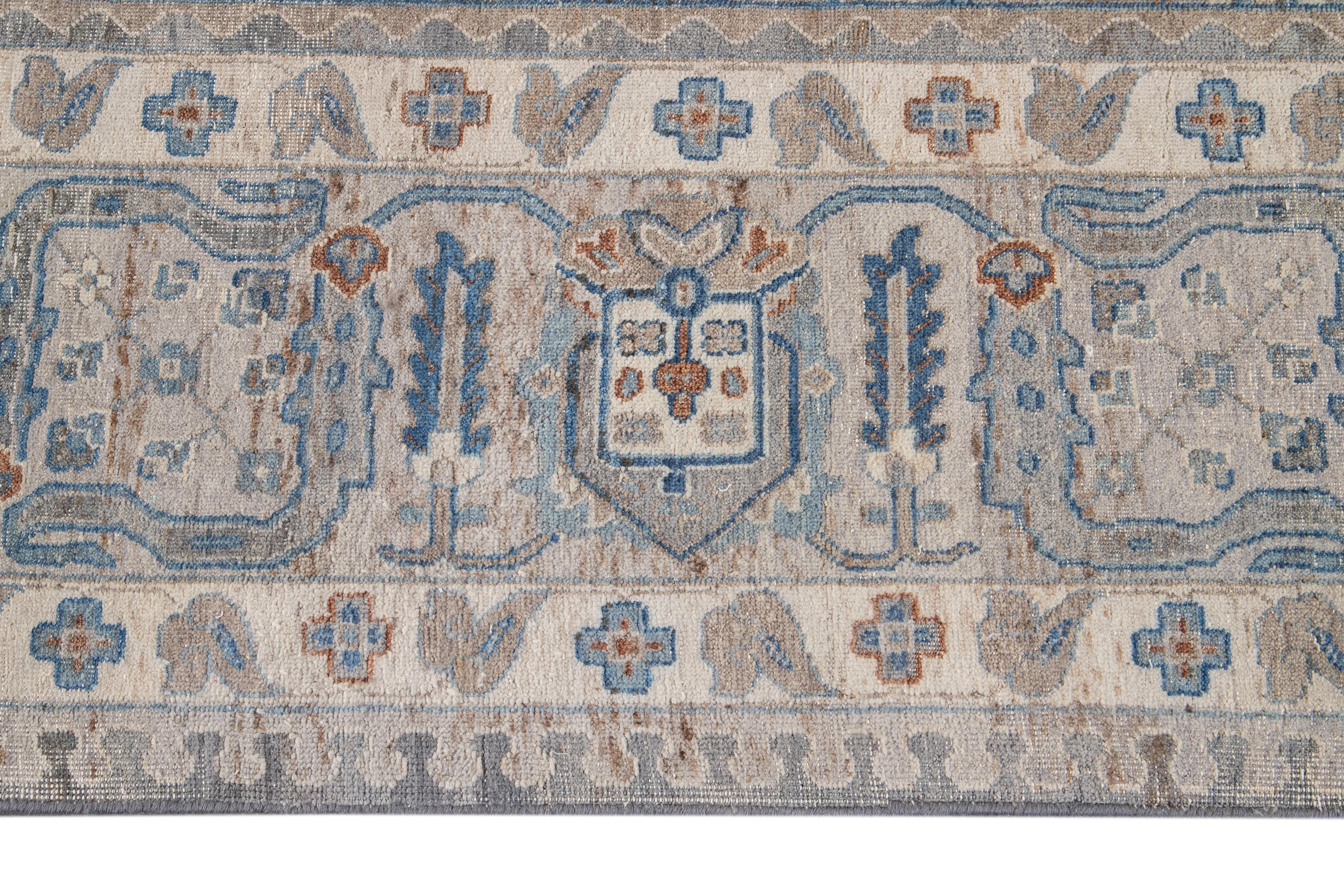 21st Century Contemporary Wilton Indian Wool Rug For Sale 4
