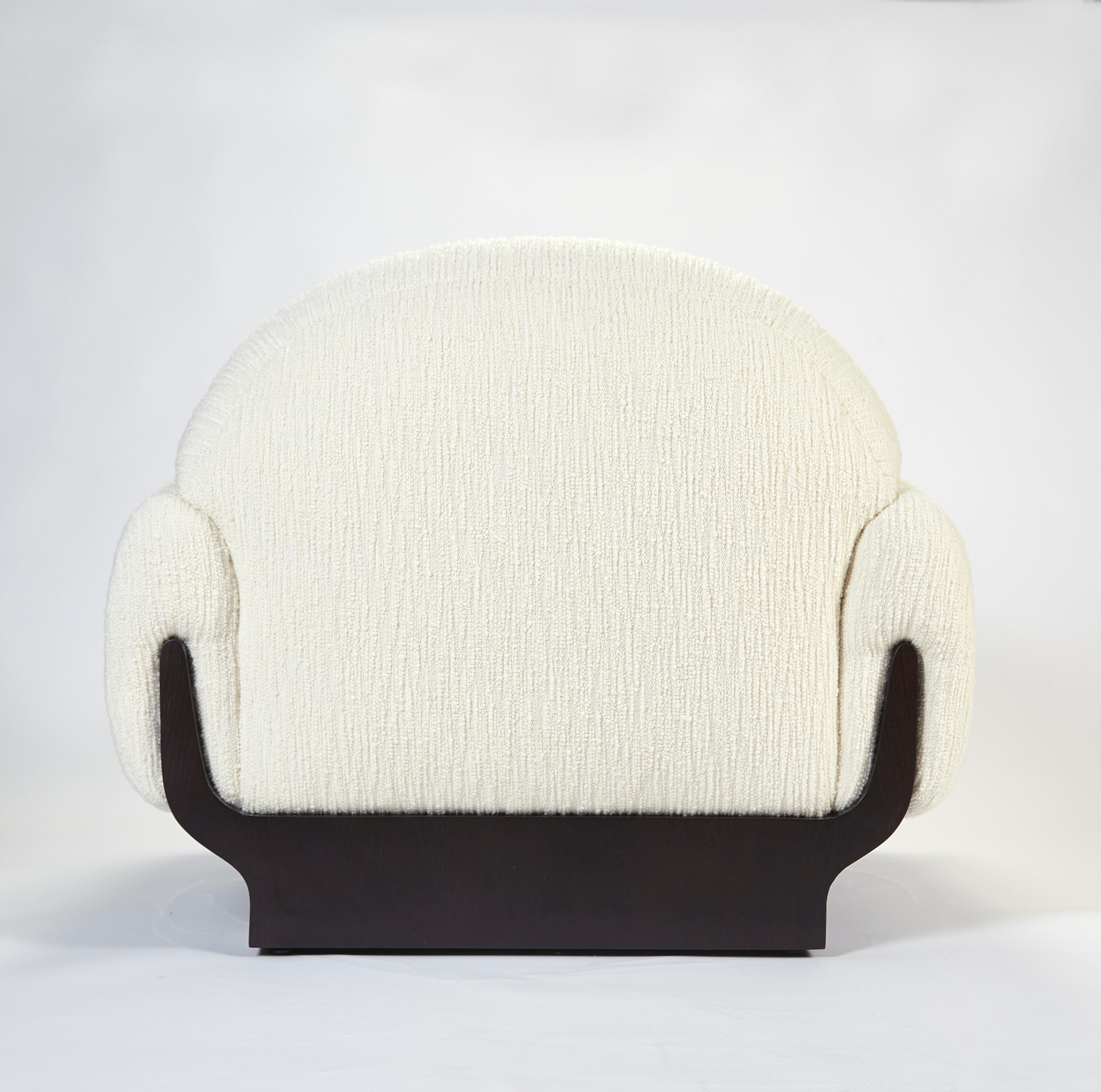 21st Century Copacabana Armchair, Darkened Oak Base, by Duistt en Nuevo estado para la venta en Leça da Palmeira, PT