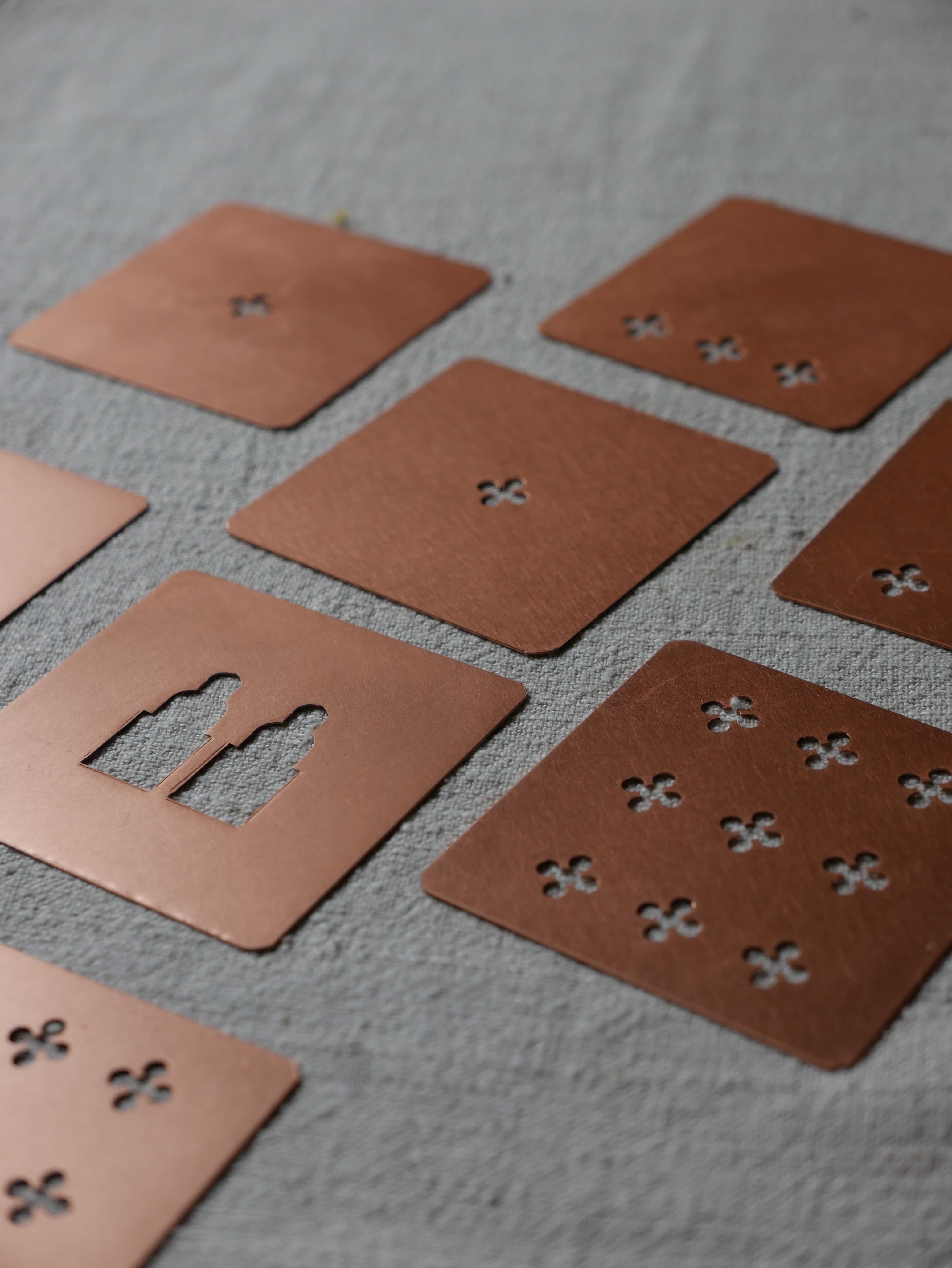 Copper Underglass Made in Italy Venice design 8 Pieces Hand Made.
8 underglass copper foil cut and engraved using a punch tool, following the contour of the architectural elements, typical of the 16th century Venetian palaces. Mixed decoration
 