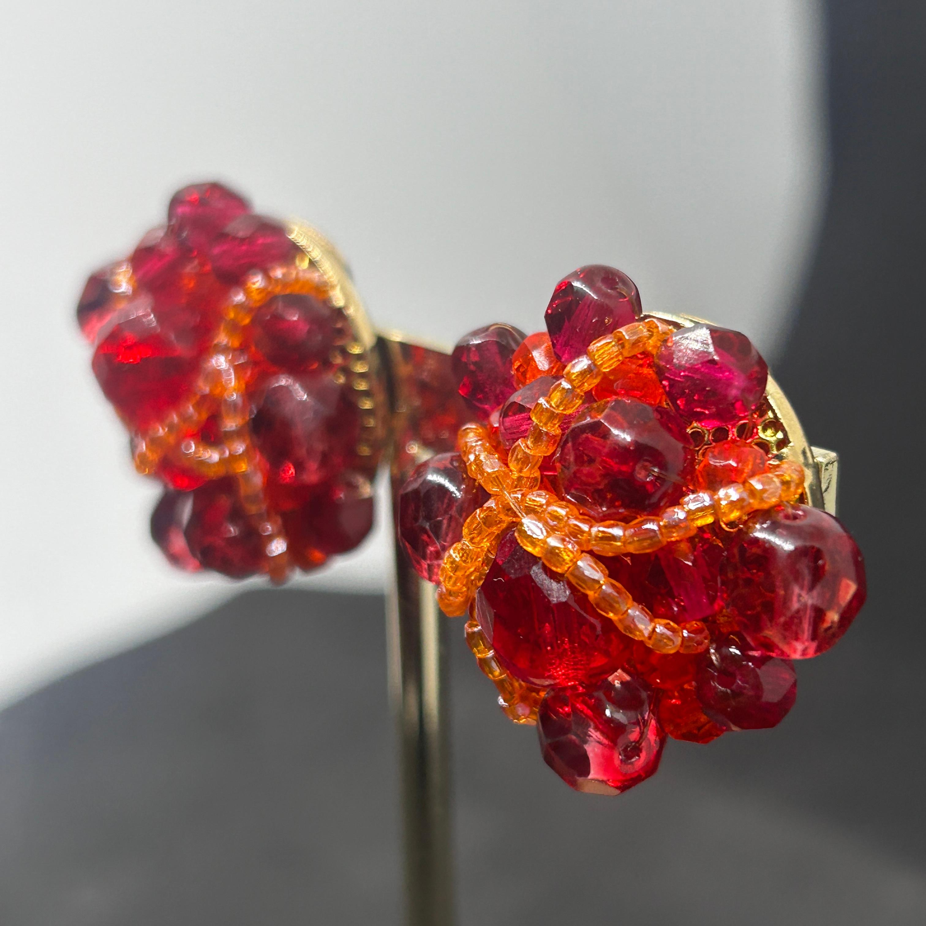 Retro 21st Century Coppola e Toppo Red and Orange Beaded Clip-On Earrings For Sale