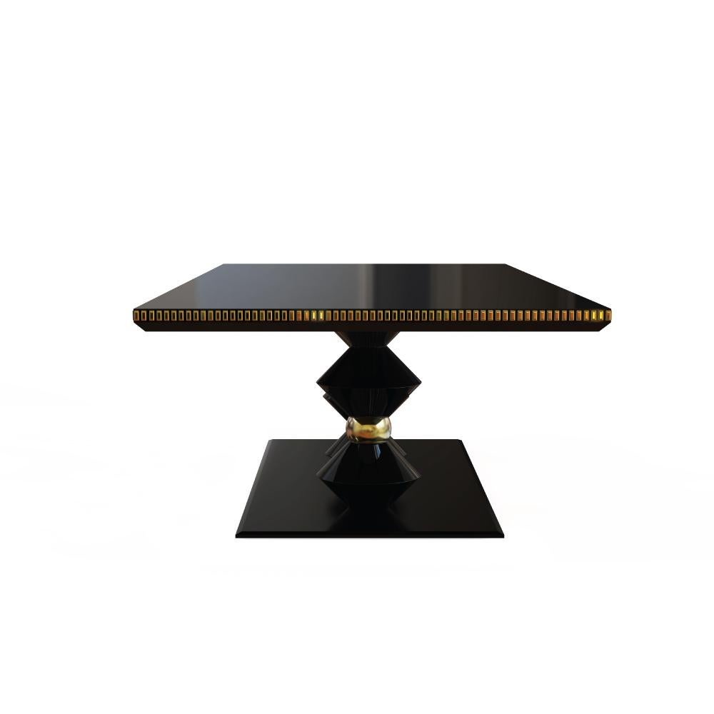 Laqué Table de salle à manger Cortez du 21e siècle en bois laqué et feuille d'or en vente