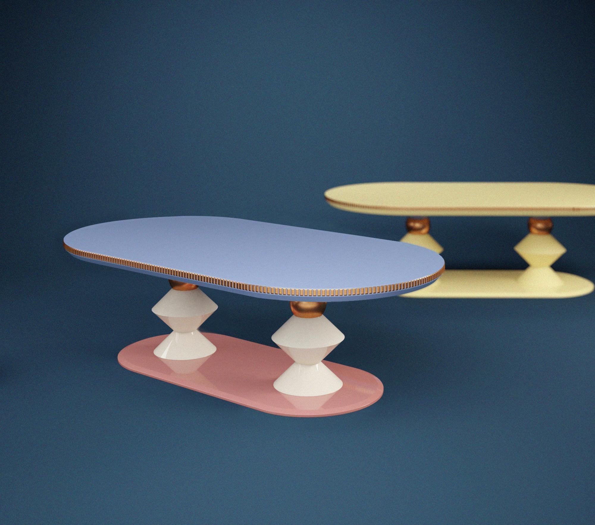 Table de salle à manger Cortez II du 21e siècle en bois laqué feuille d'or en vente 2