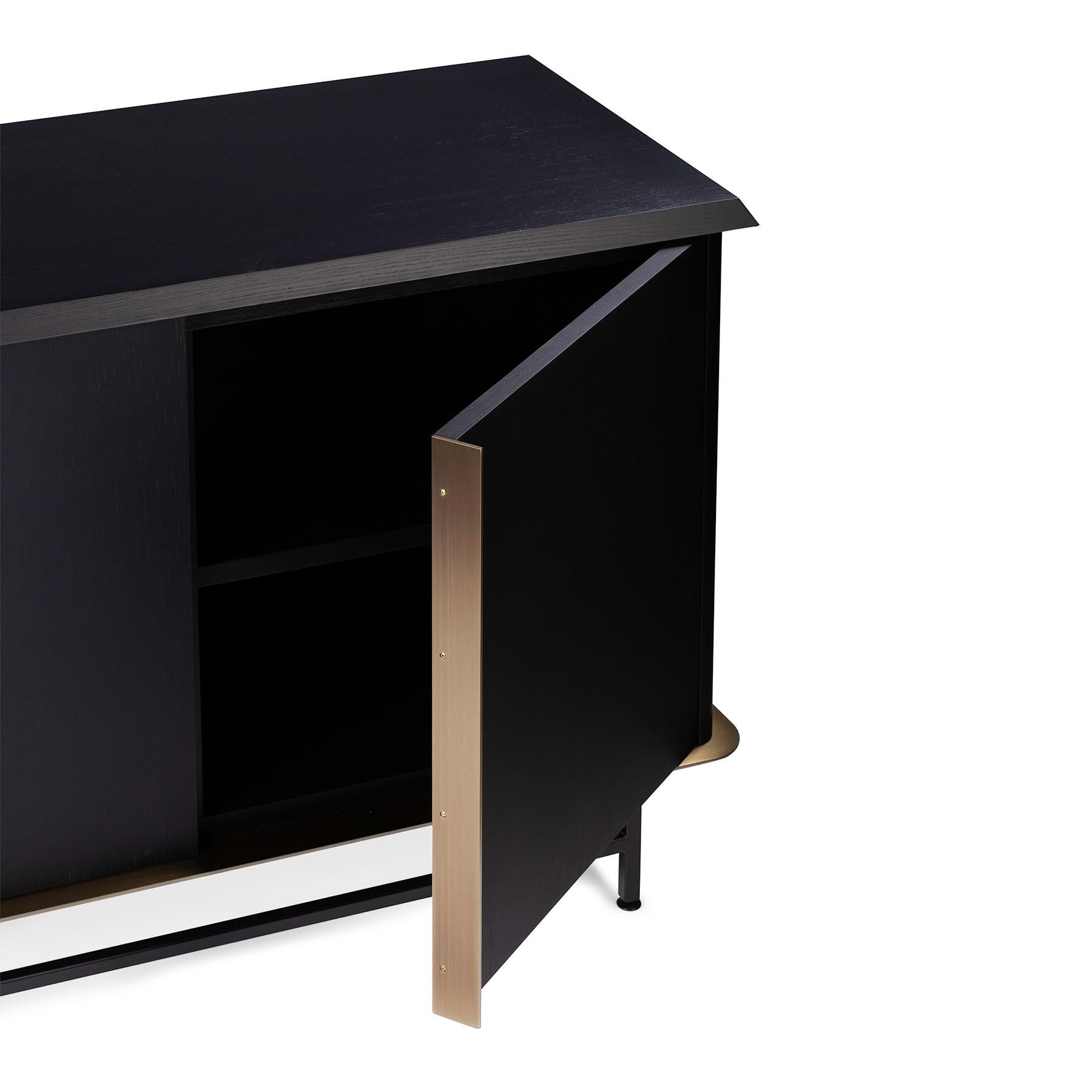 21st Century Curio Sideboard in Black Ash, Brass Etched Steel, Made in Italy In New Condition For Sale In Nocera Superiore, Campania