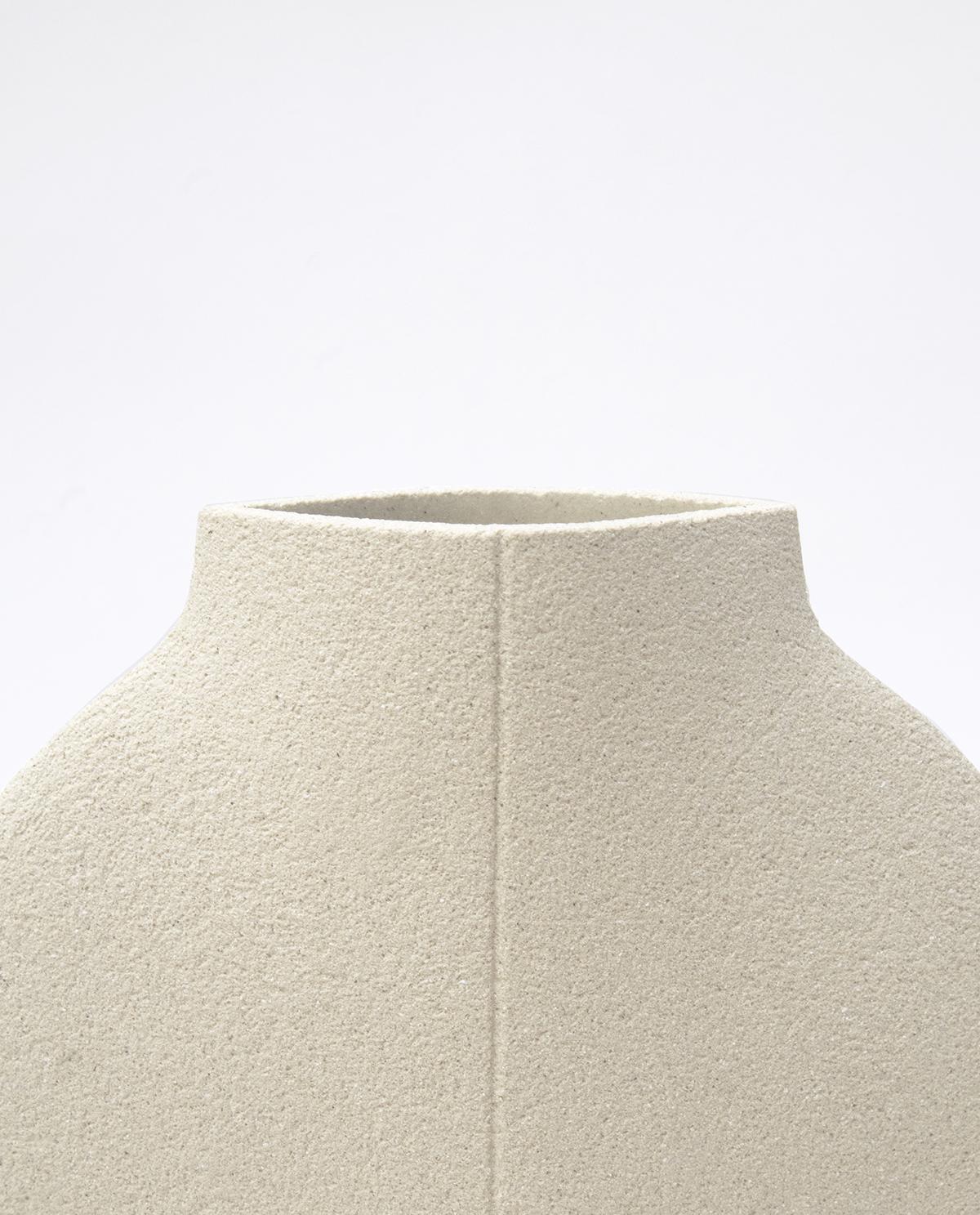 21st Century Dal N°1 Vase in White Ceramic, Hand-Crafted in France In condizioni Nuovo in vendita a Marchaux-Chaudefontaine, FR