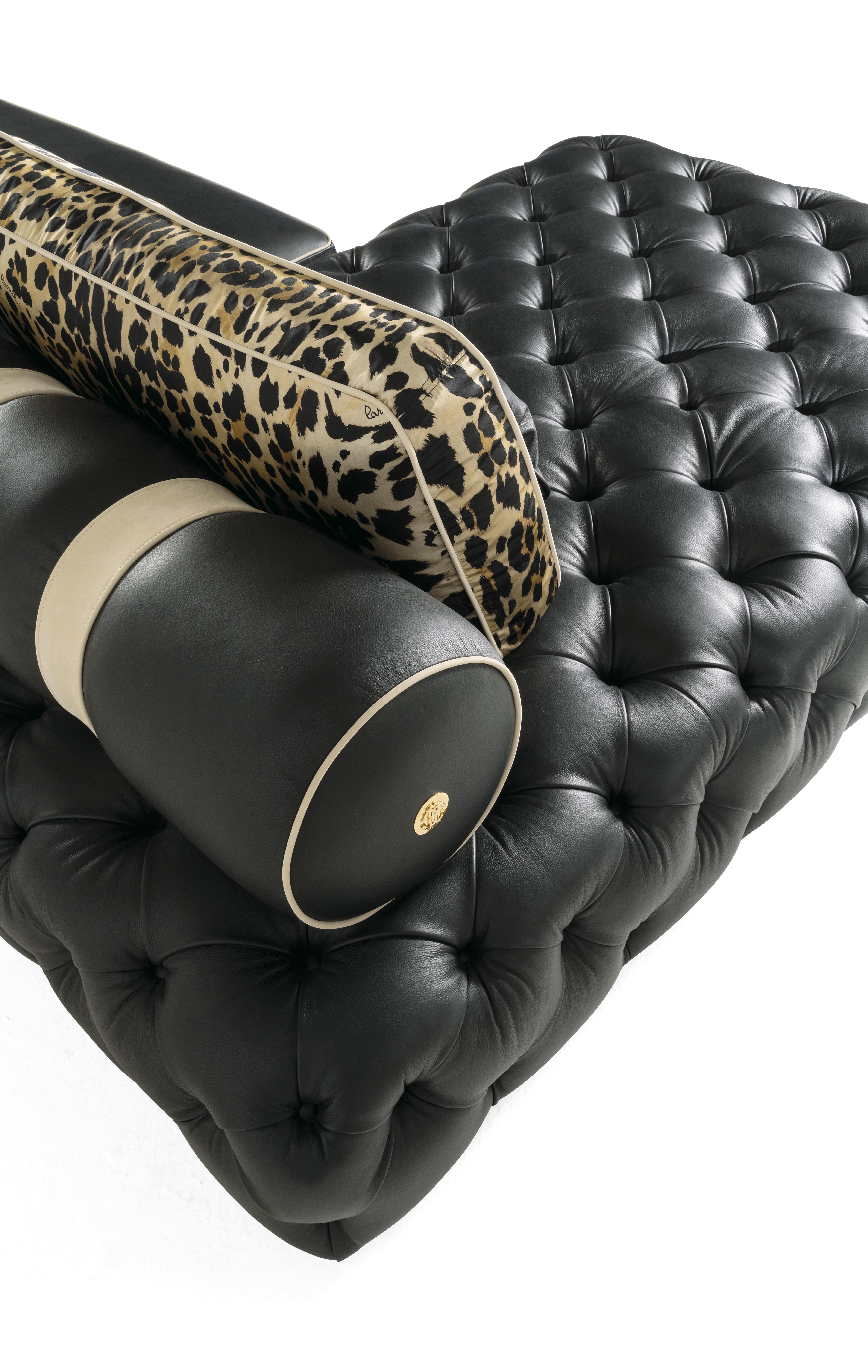 Modern 21st Century Darlington.2 Sectional Sofa by Roberto Cavalli Home Interiors For Sale